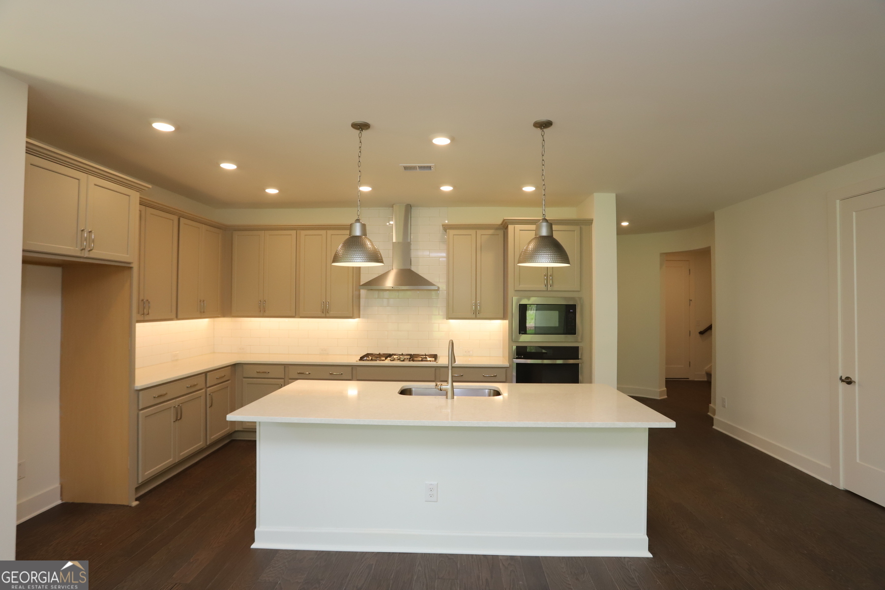 5137 Aster Bend Property Photo 10