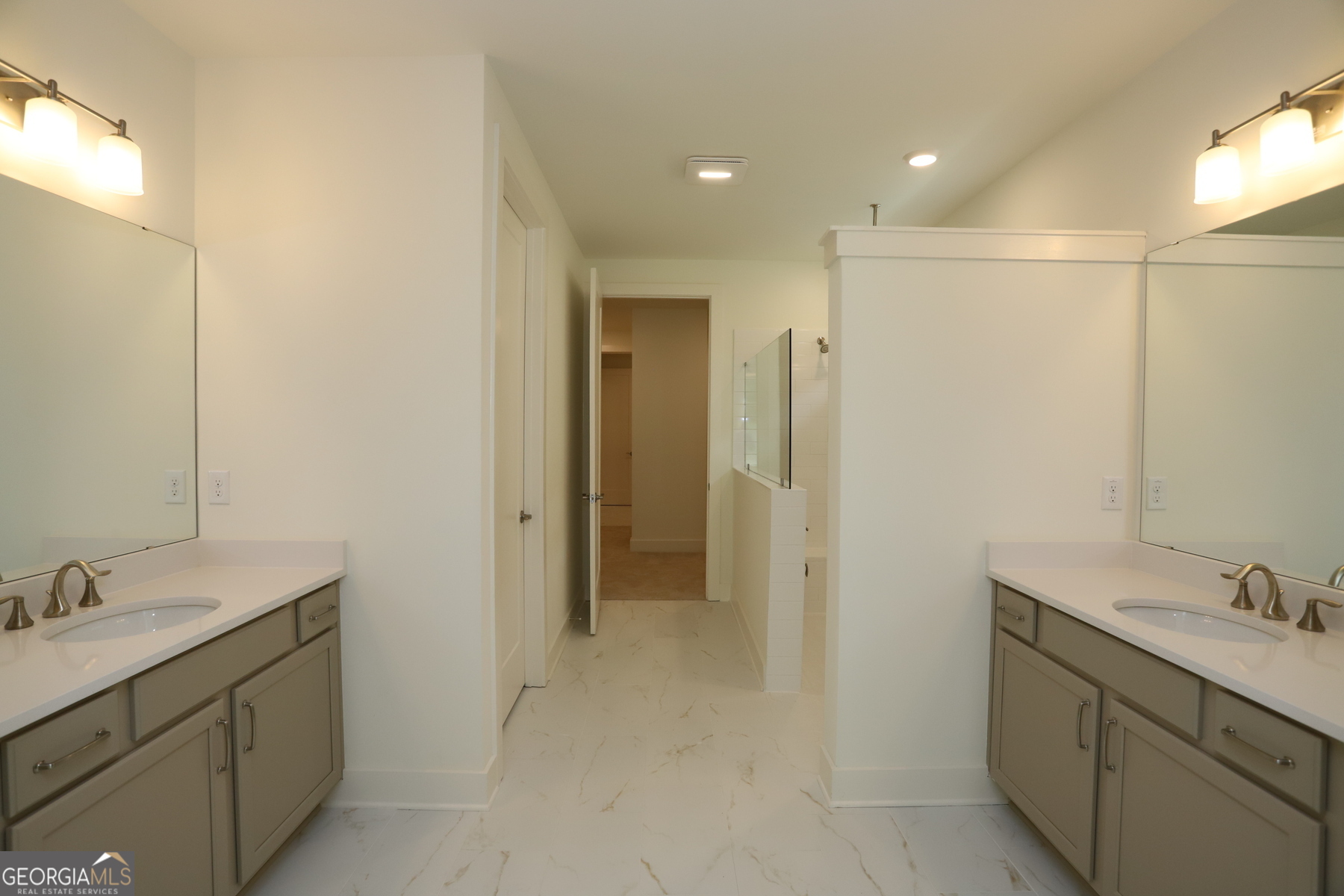 5137 Aster Bend Property Photo 17