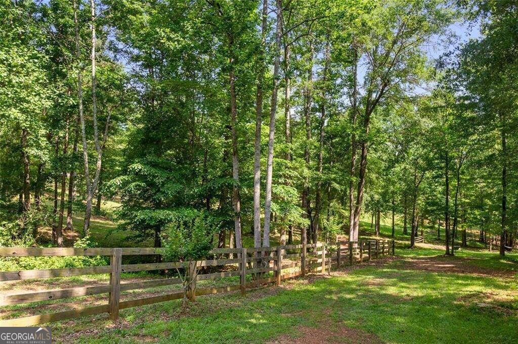 3030 Demooney Road Property Photo 11