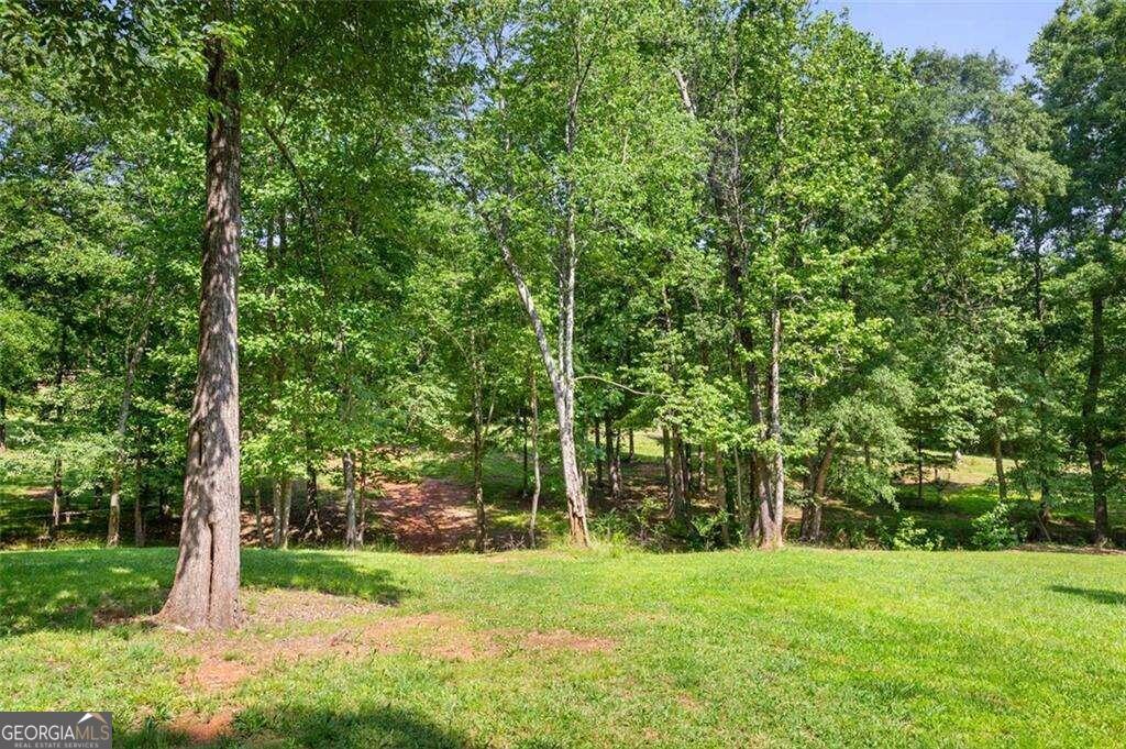 3143 Demooney Road Property Photo 4