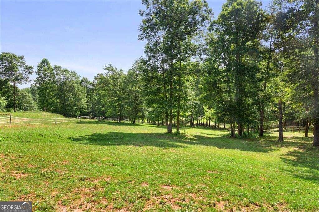 3143 Demooney Road Property Photo 8