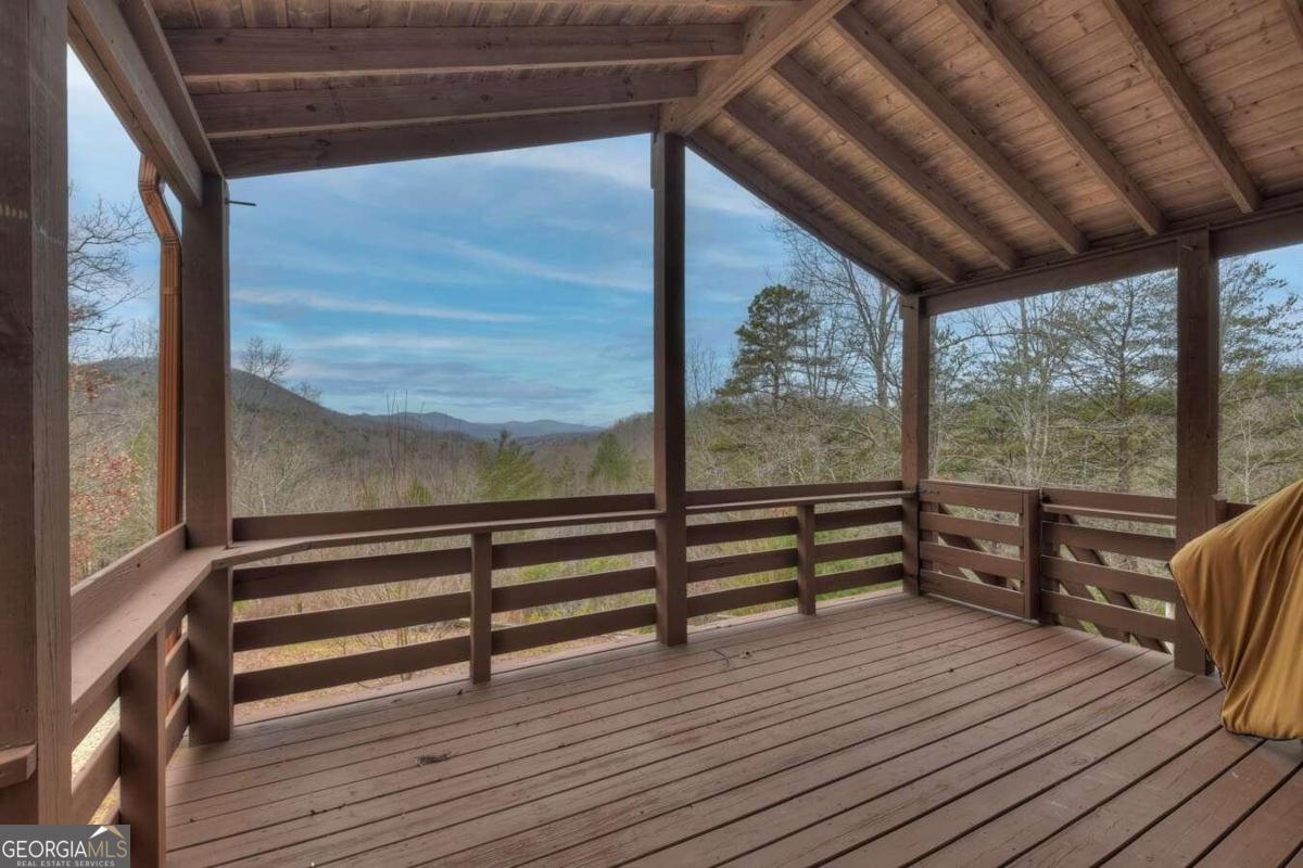 32 Ivy Ridge Drive Property Photo 2