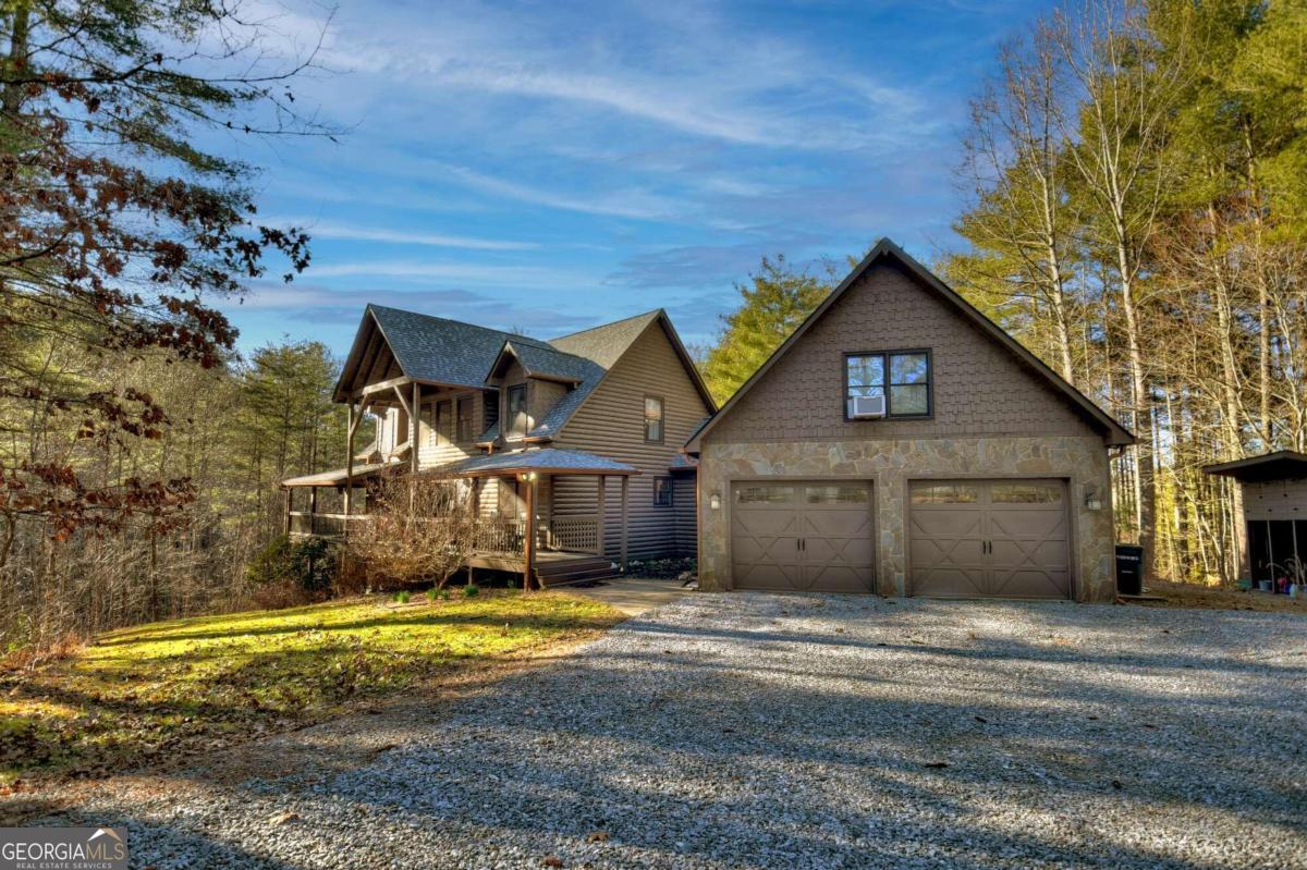 90 Twin Lakes Road Property Photo 1