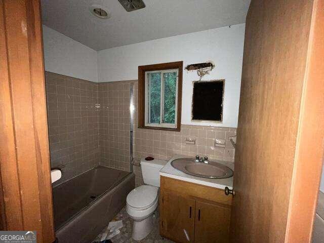 8 Canterbury Drive Property Photo 27