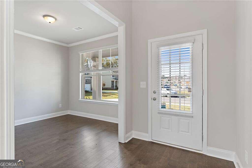 3527 Lockaby Way Property Photo 6