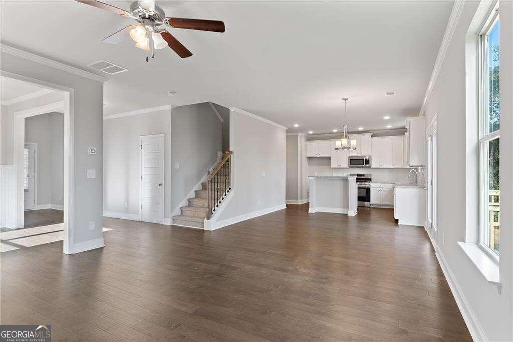 3527 Lockaby Way Property Photo 11