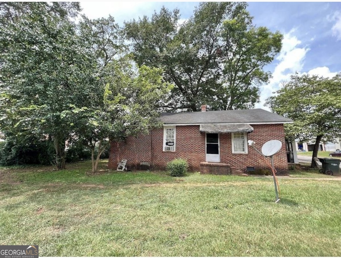 304 Cotton Avenue Property Photo 2