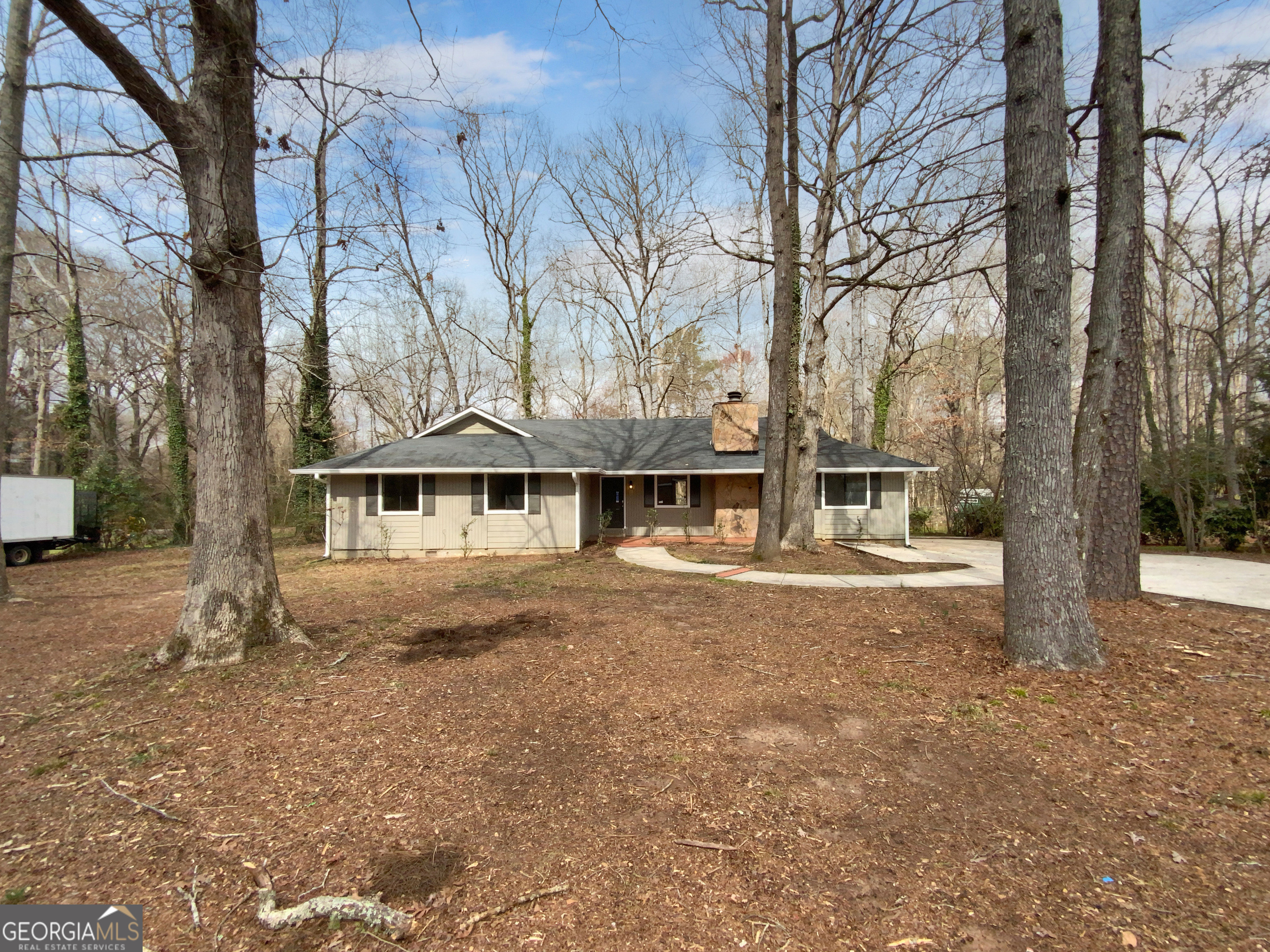 130 Ashley Oaks Drive Property Photo 1