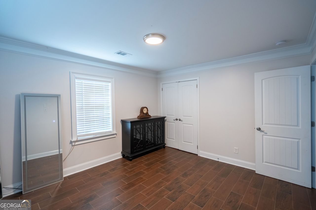 405 Pat Mell Road Property Photo 11