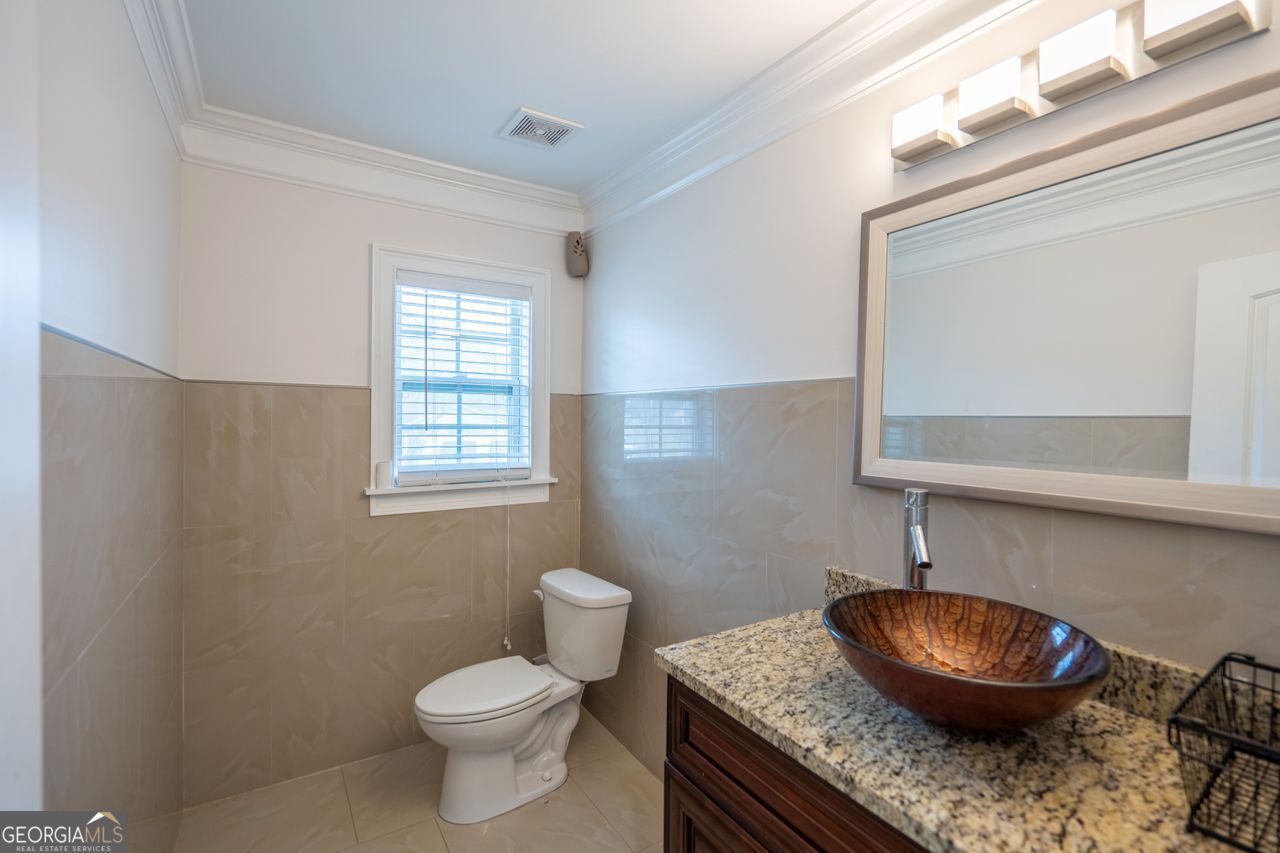 405 Pat Mell Road Property Photo 12