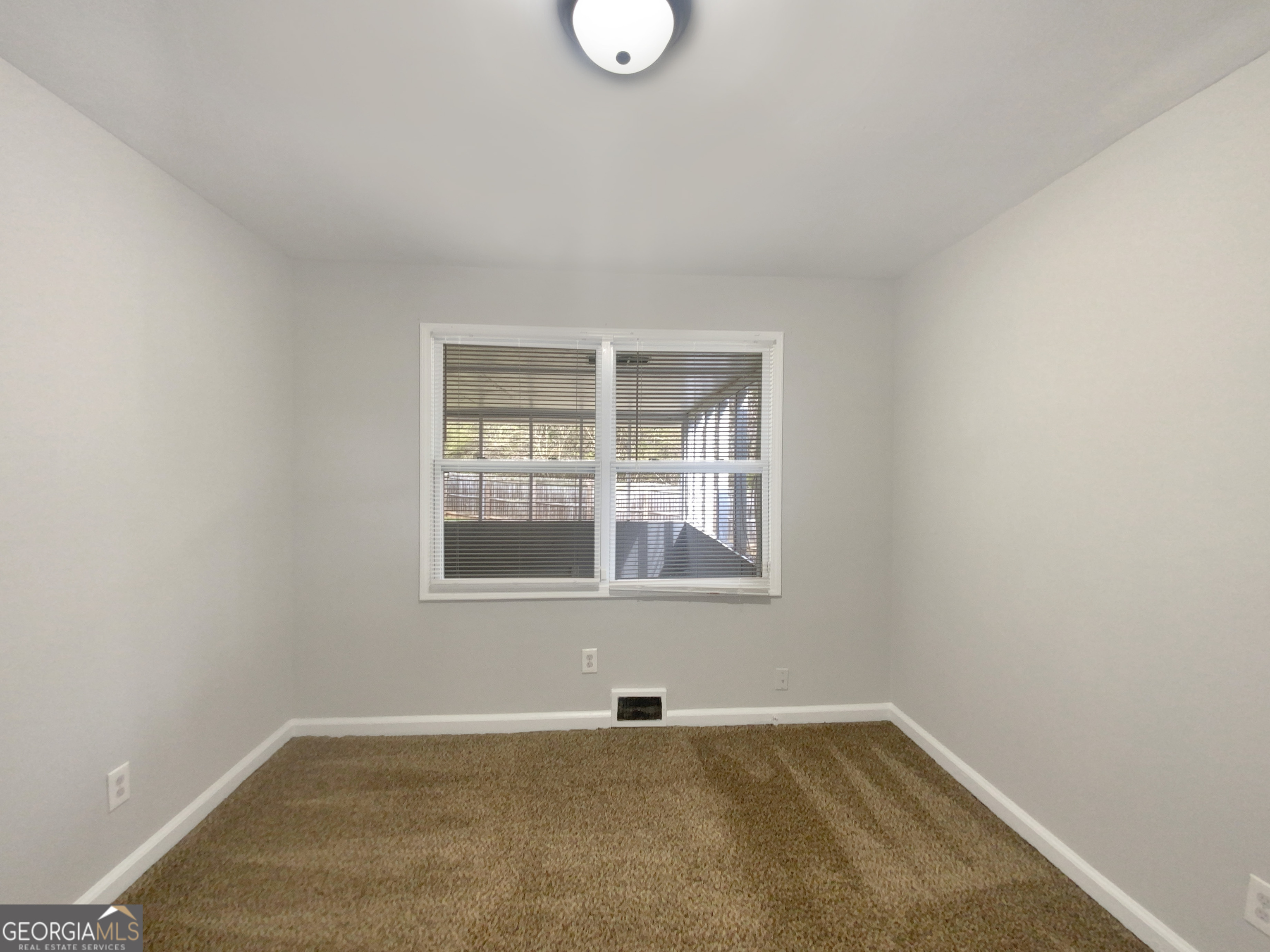 1819 Rosewood Road Property Photo 5
