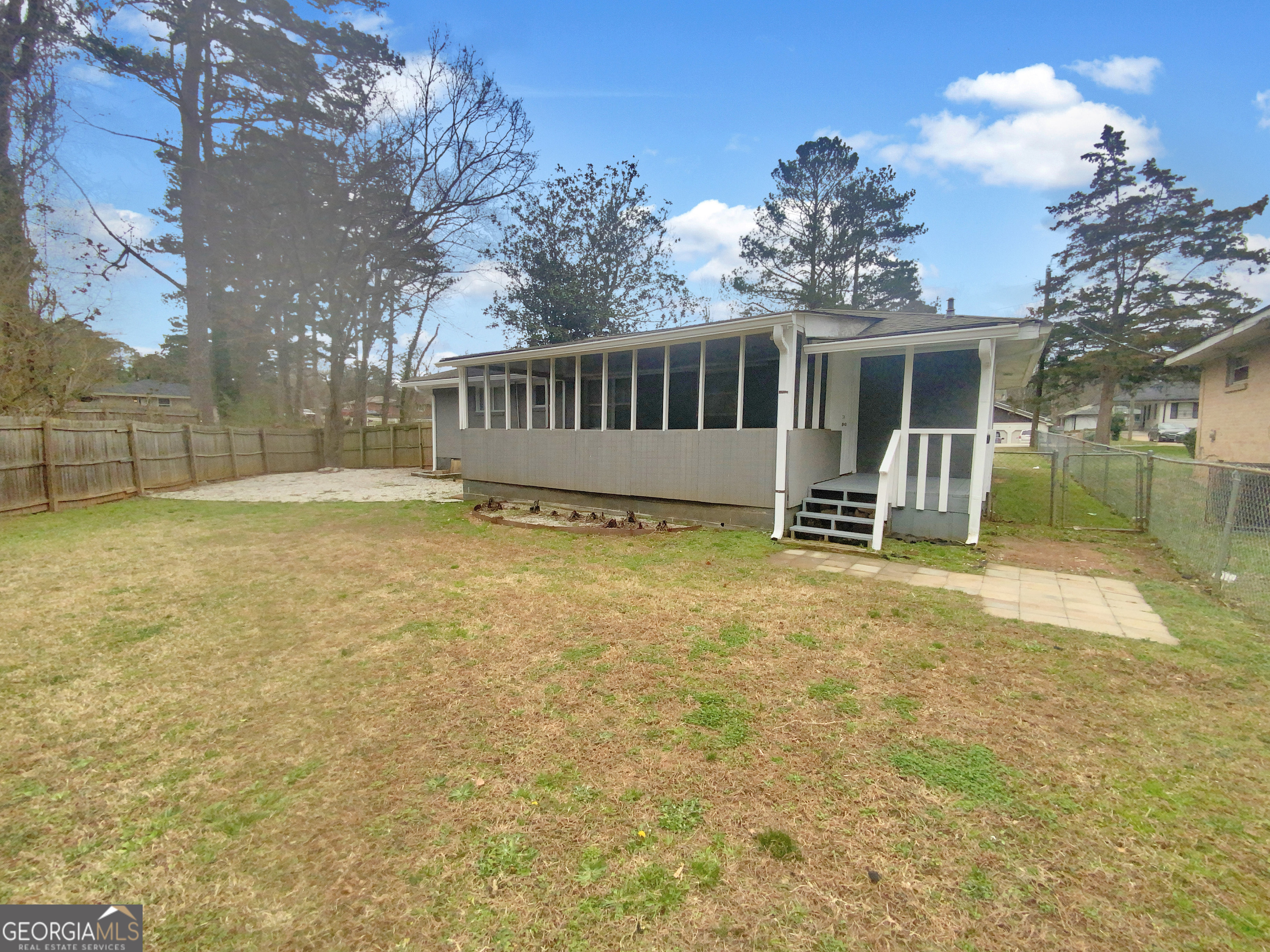 1819 Rosewood Road Property Photo 9