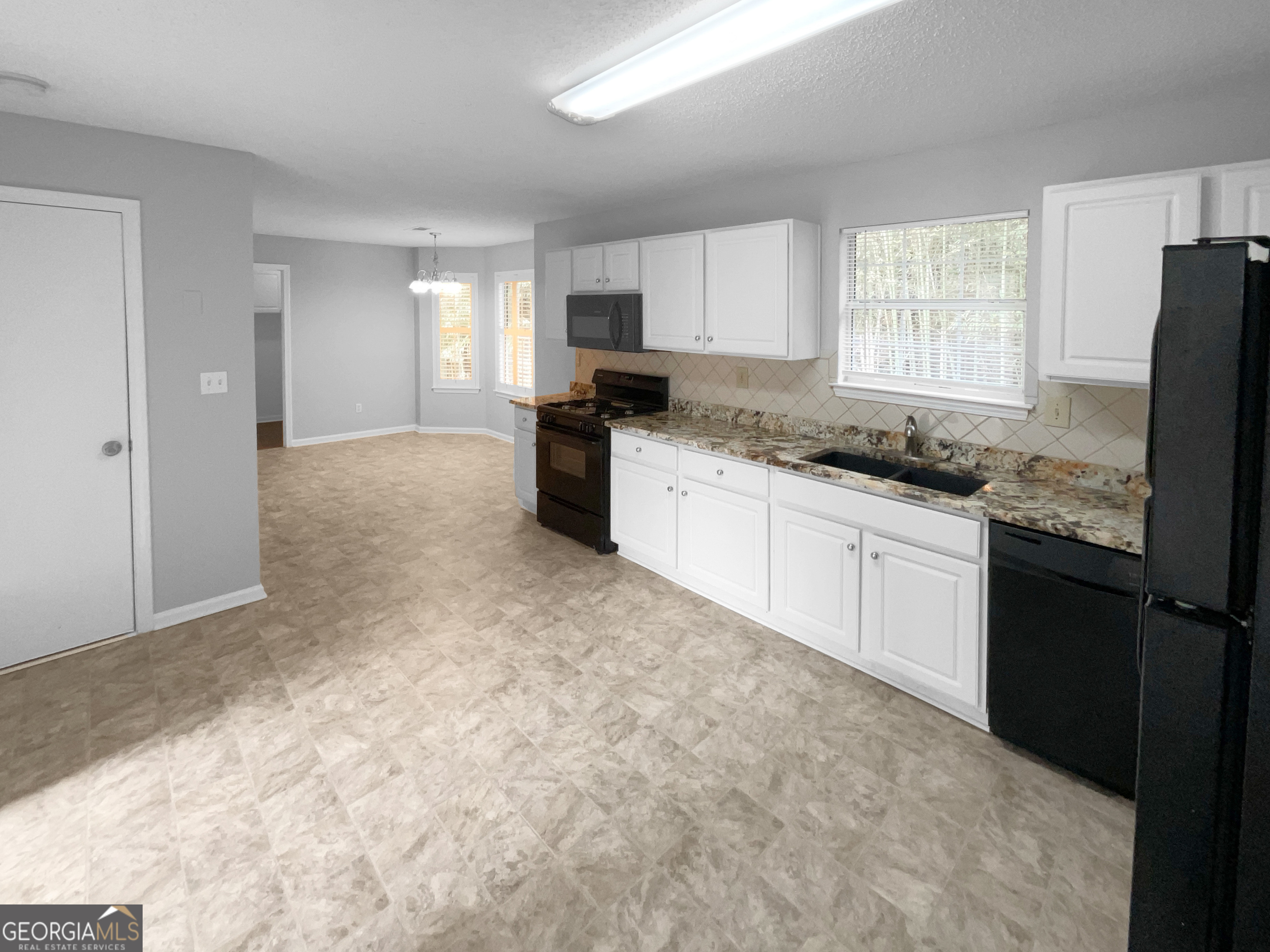 4535 Raptor Trail Property Photo 10