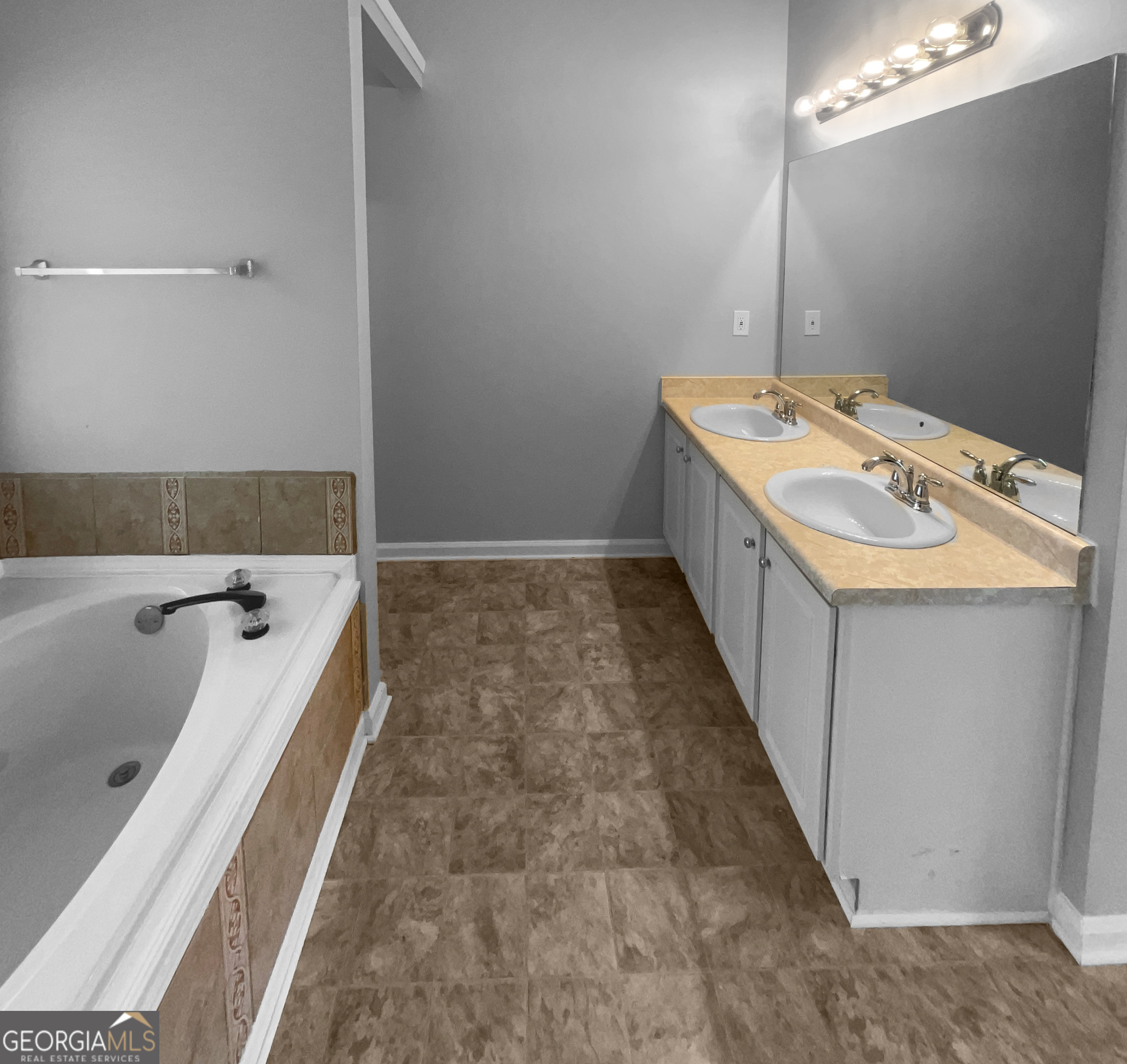 4535 Raptor Trail Property Photo 19