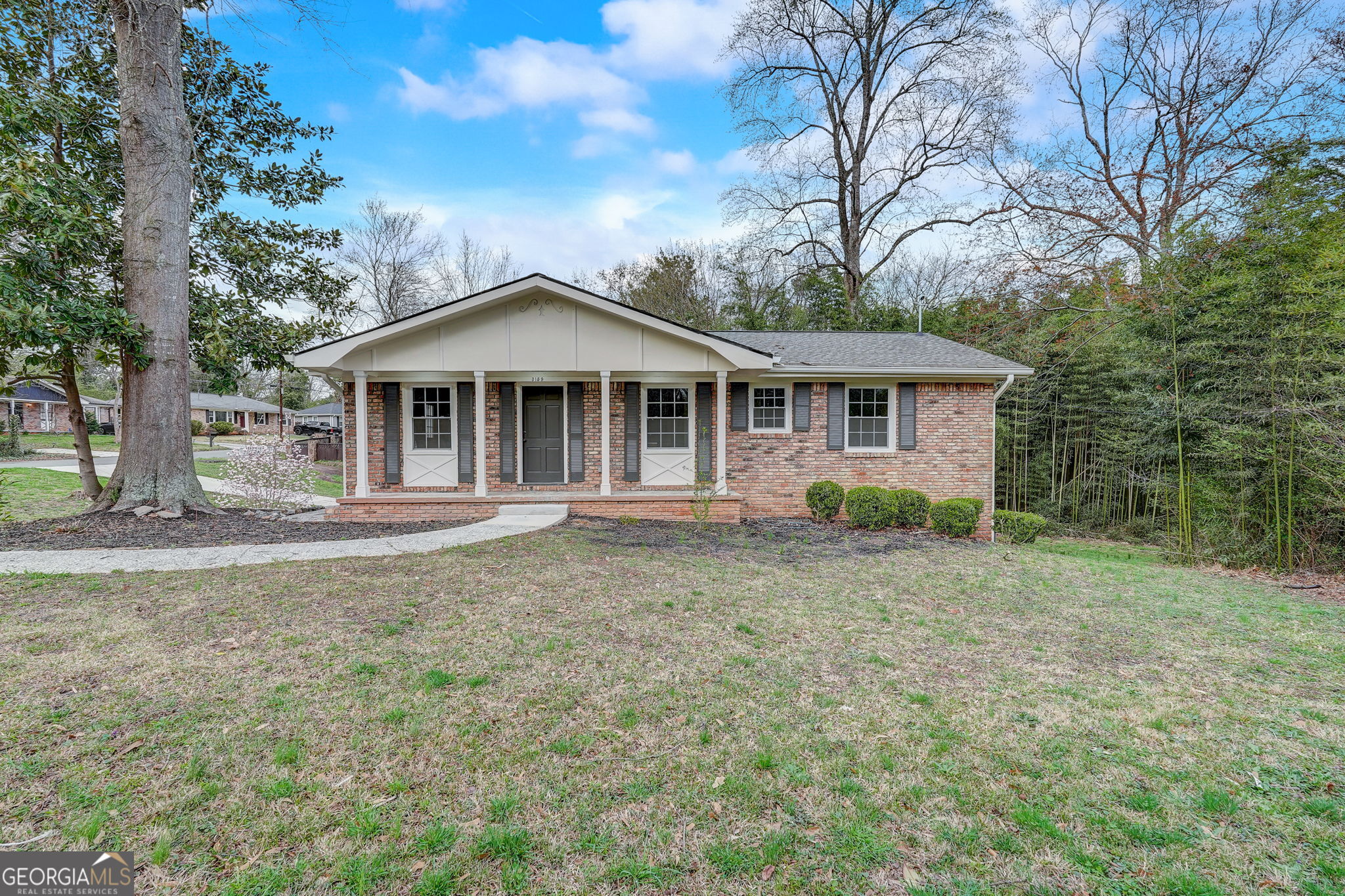 3159 Nursery Road Se Property Photo 1