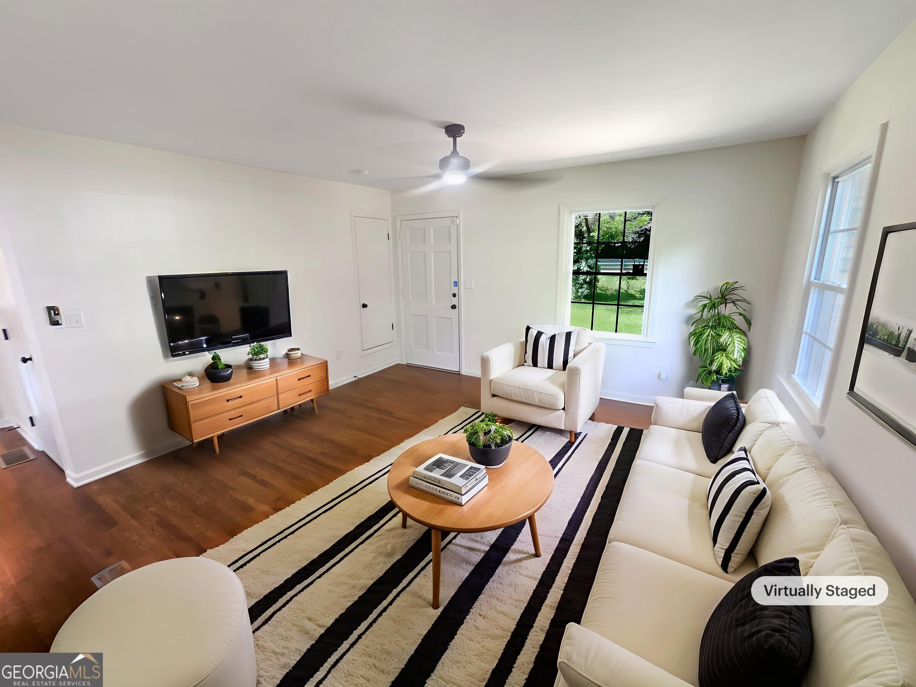 3159 Nursery Road Se Property Photo 2