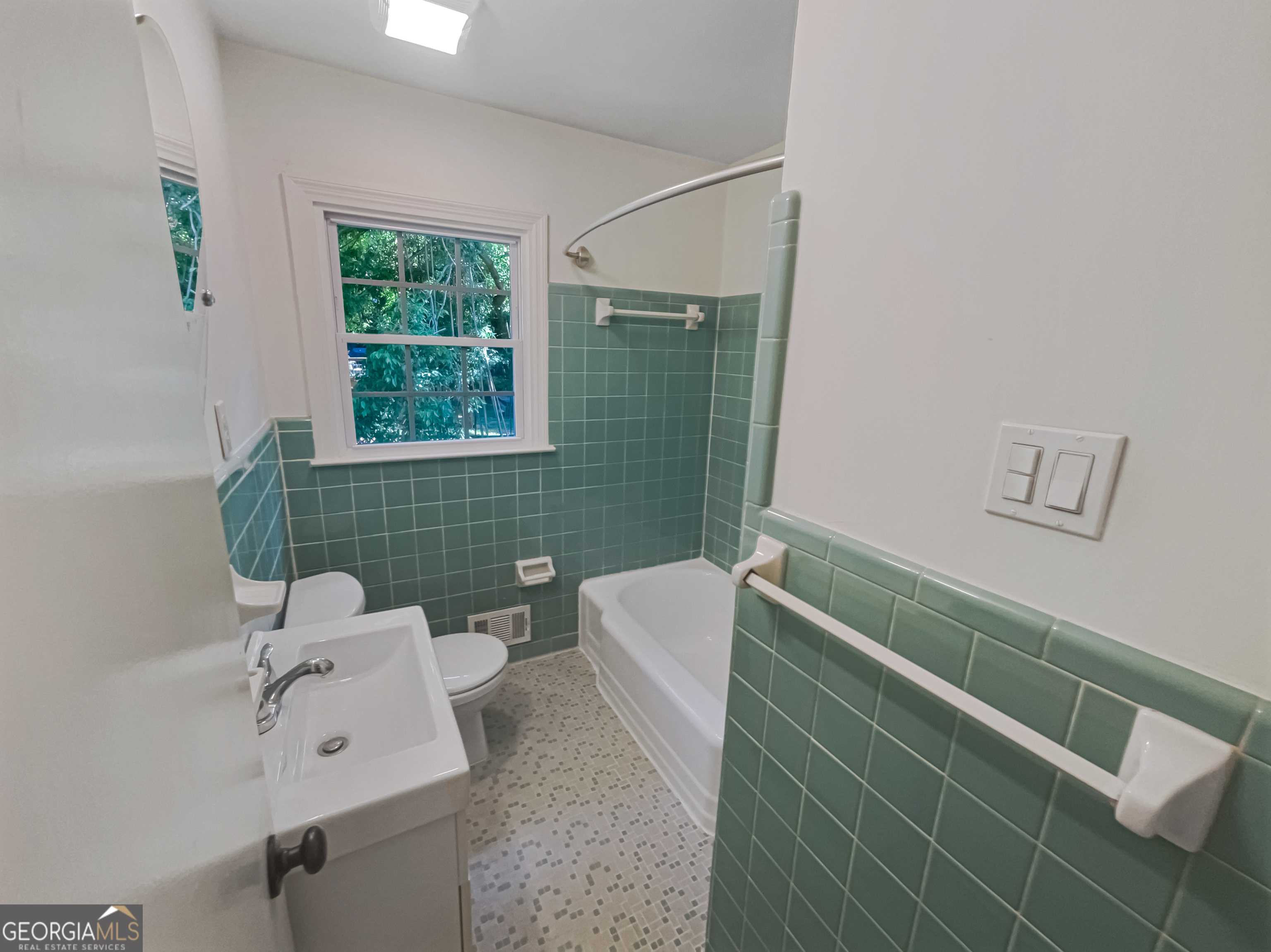 3159 Nursery Road Se Property Photo 18