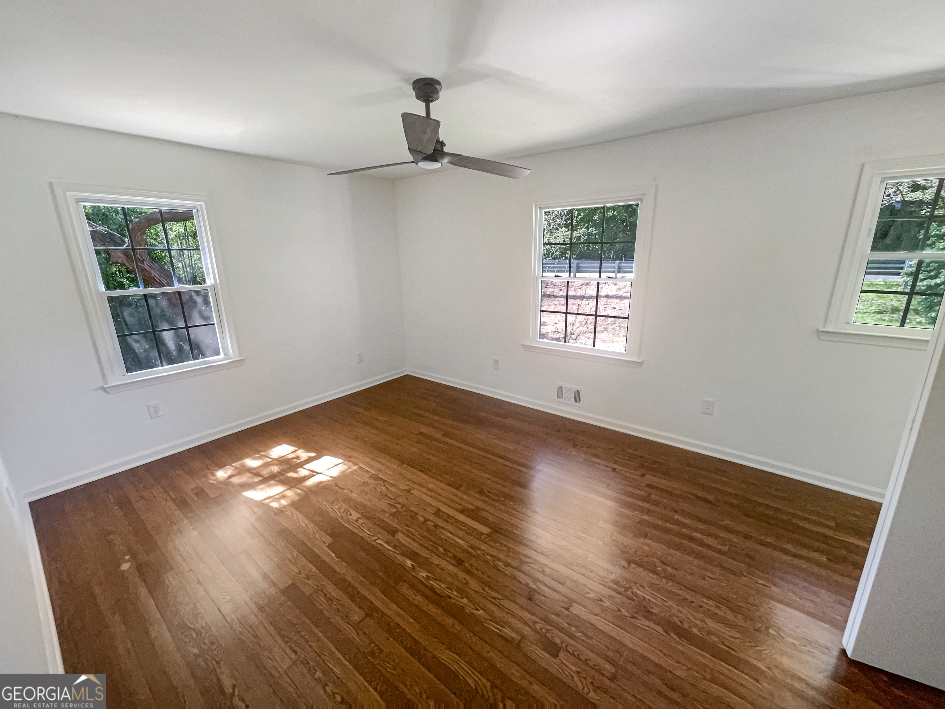 3159 Nursery Road Se Property Photo 26