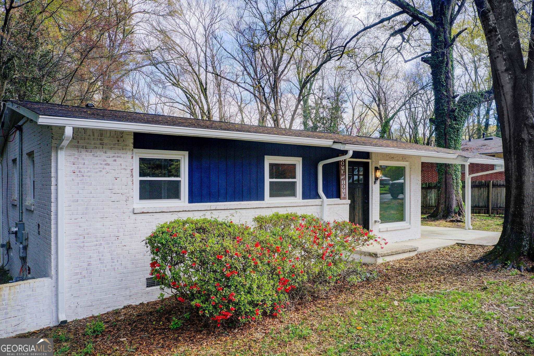 108 Pine Circle Property Photo 1