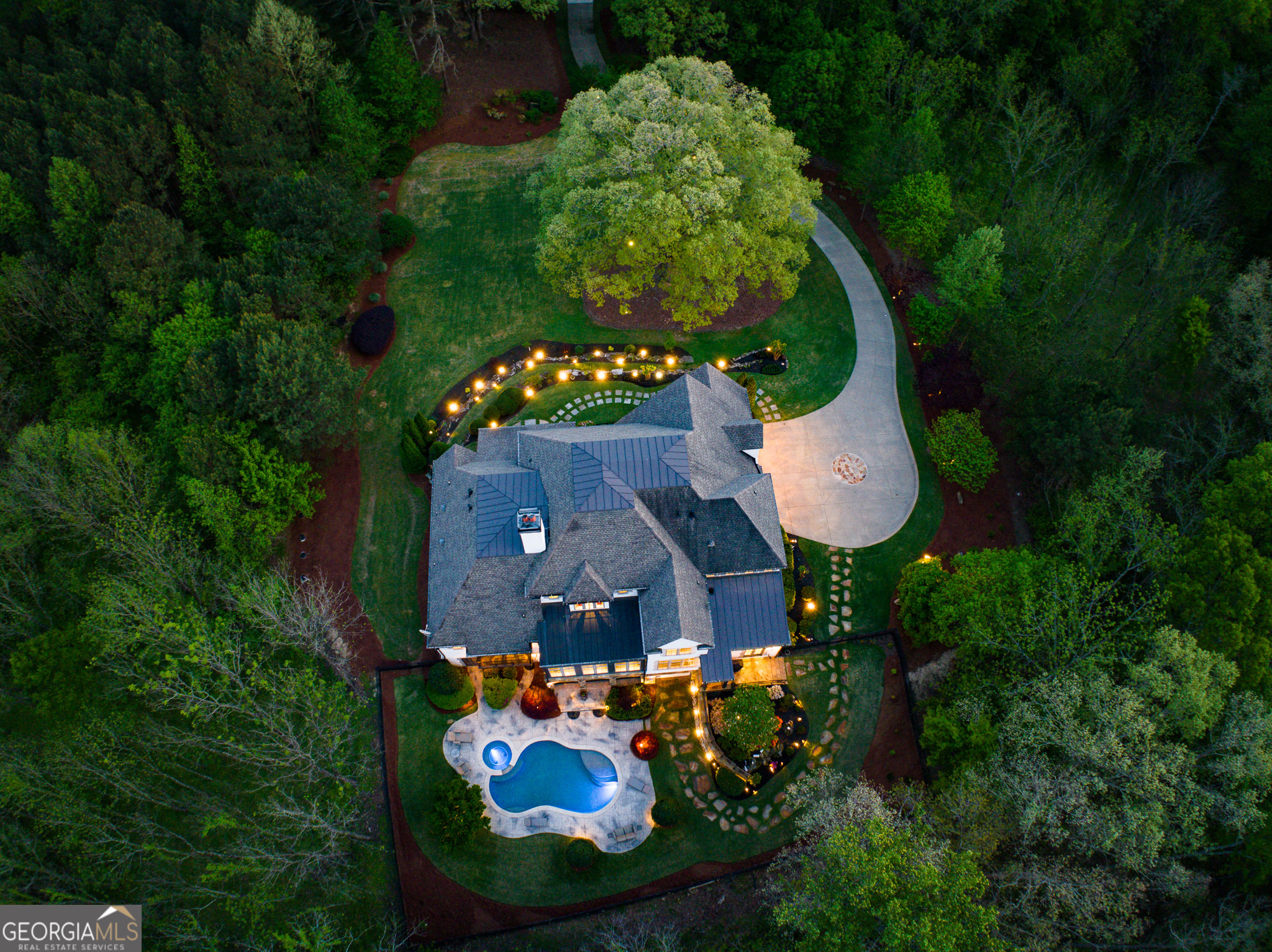 113 Hawks Court Property Photo 12