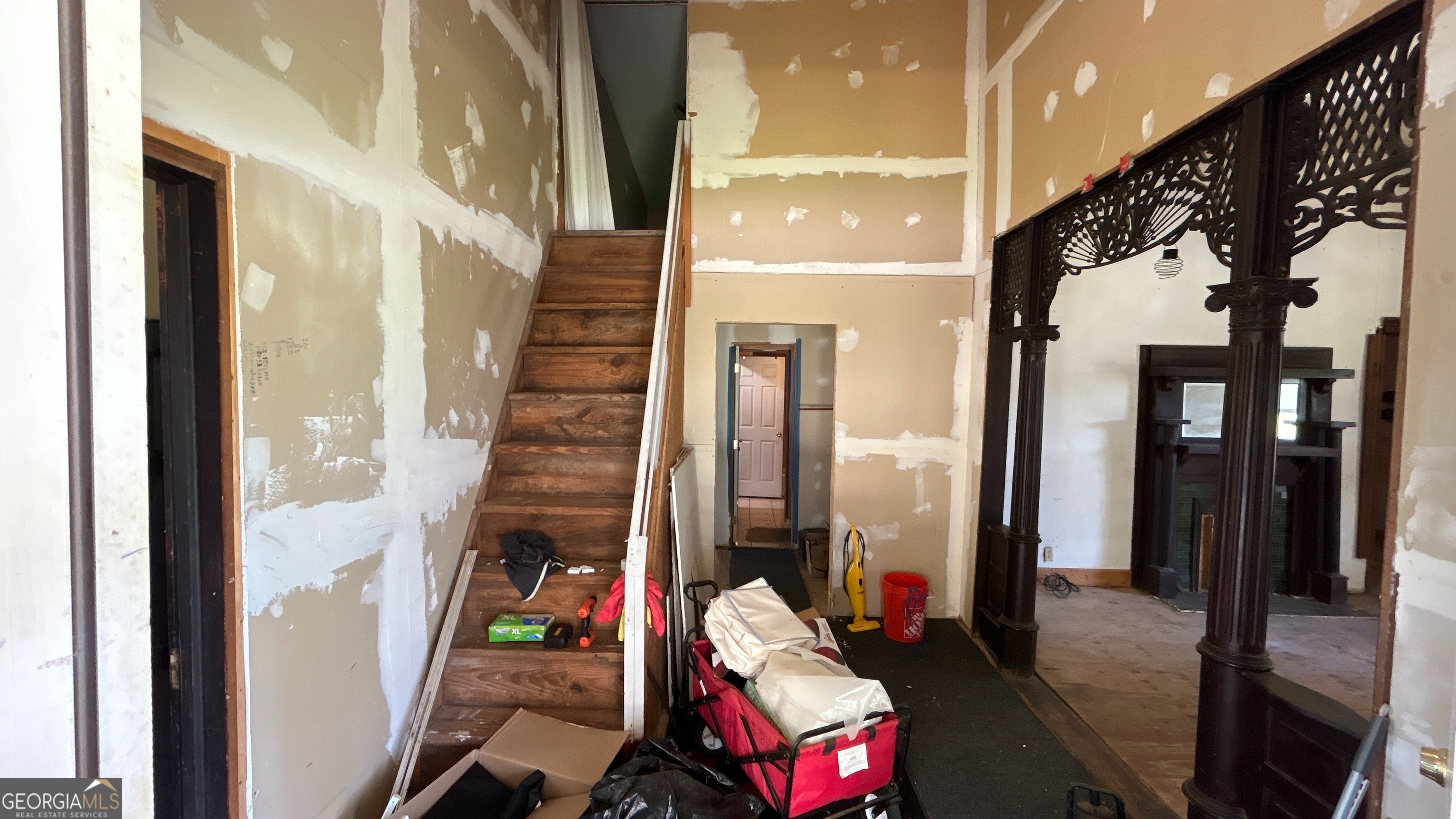 25 1st Street Property Photo 4