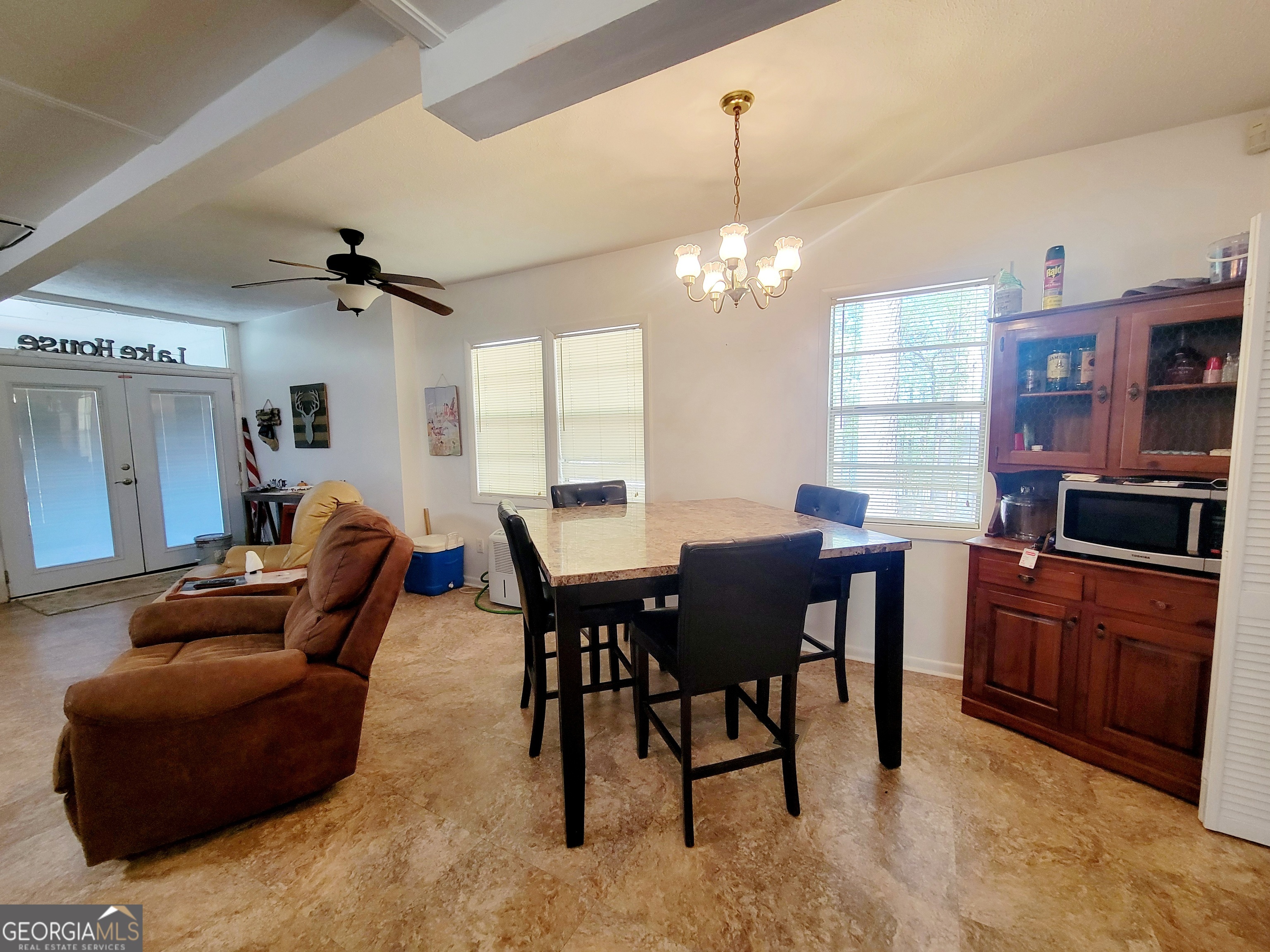 1073 County Line Rd 442 Property Photo 5