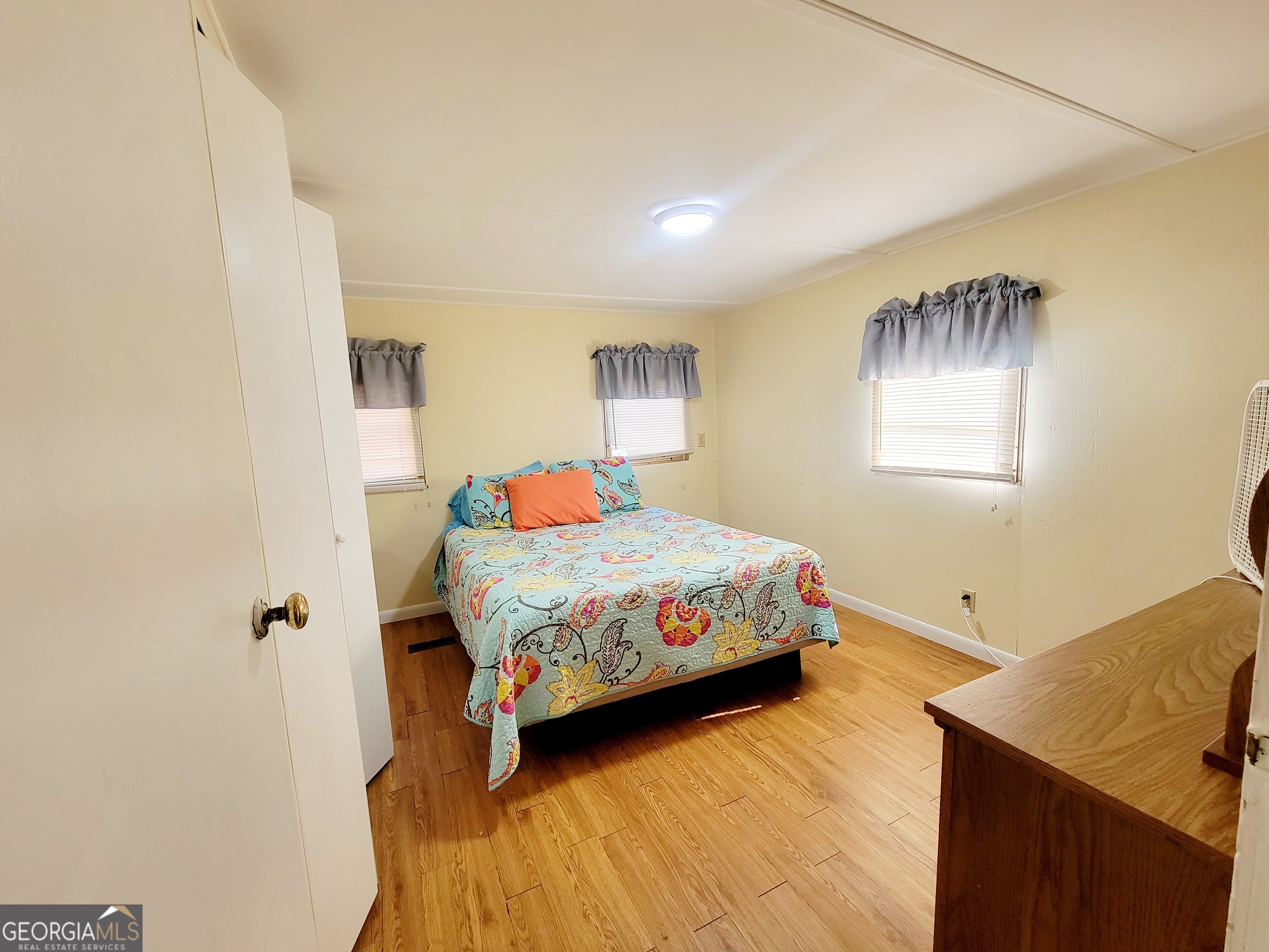 1073 County Line Rd 442 Property Photo 8