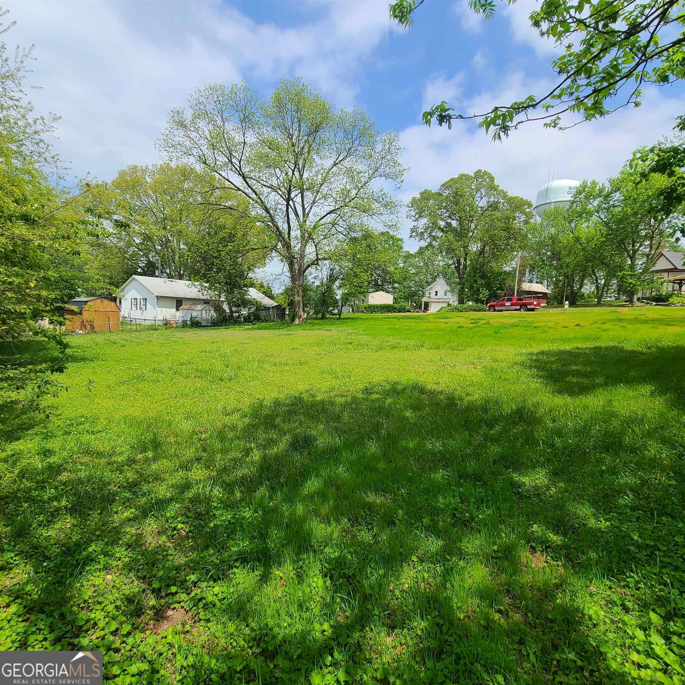 425 Church Street Property Photo 2