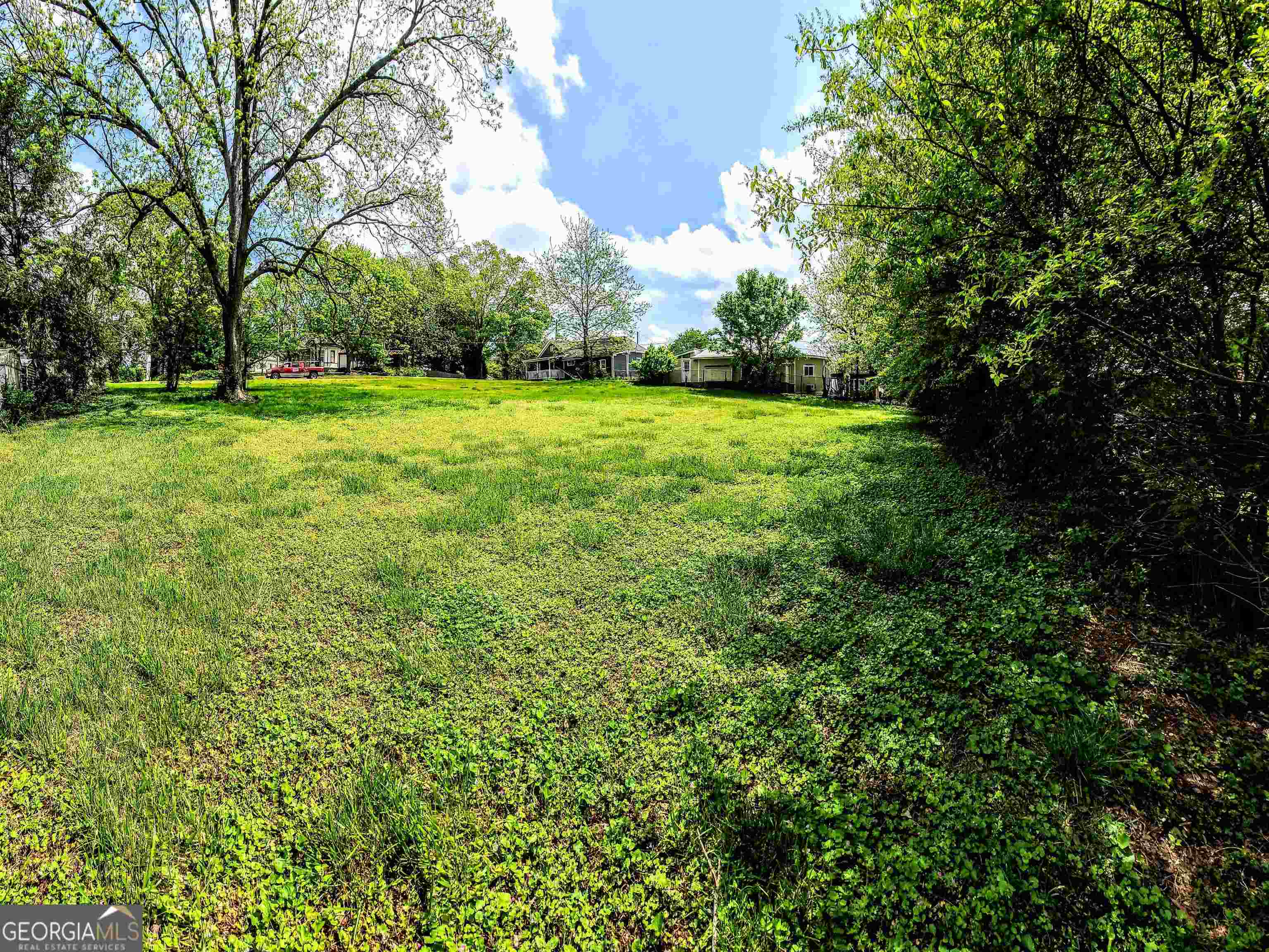 425 Church Street Property Photo 4