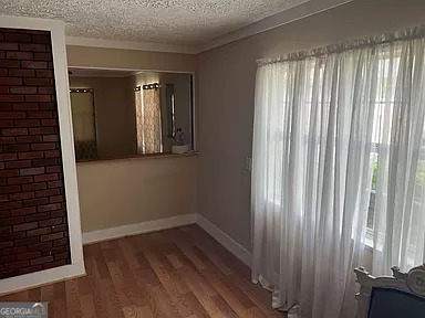 203 Walter Street Property Photo 4