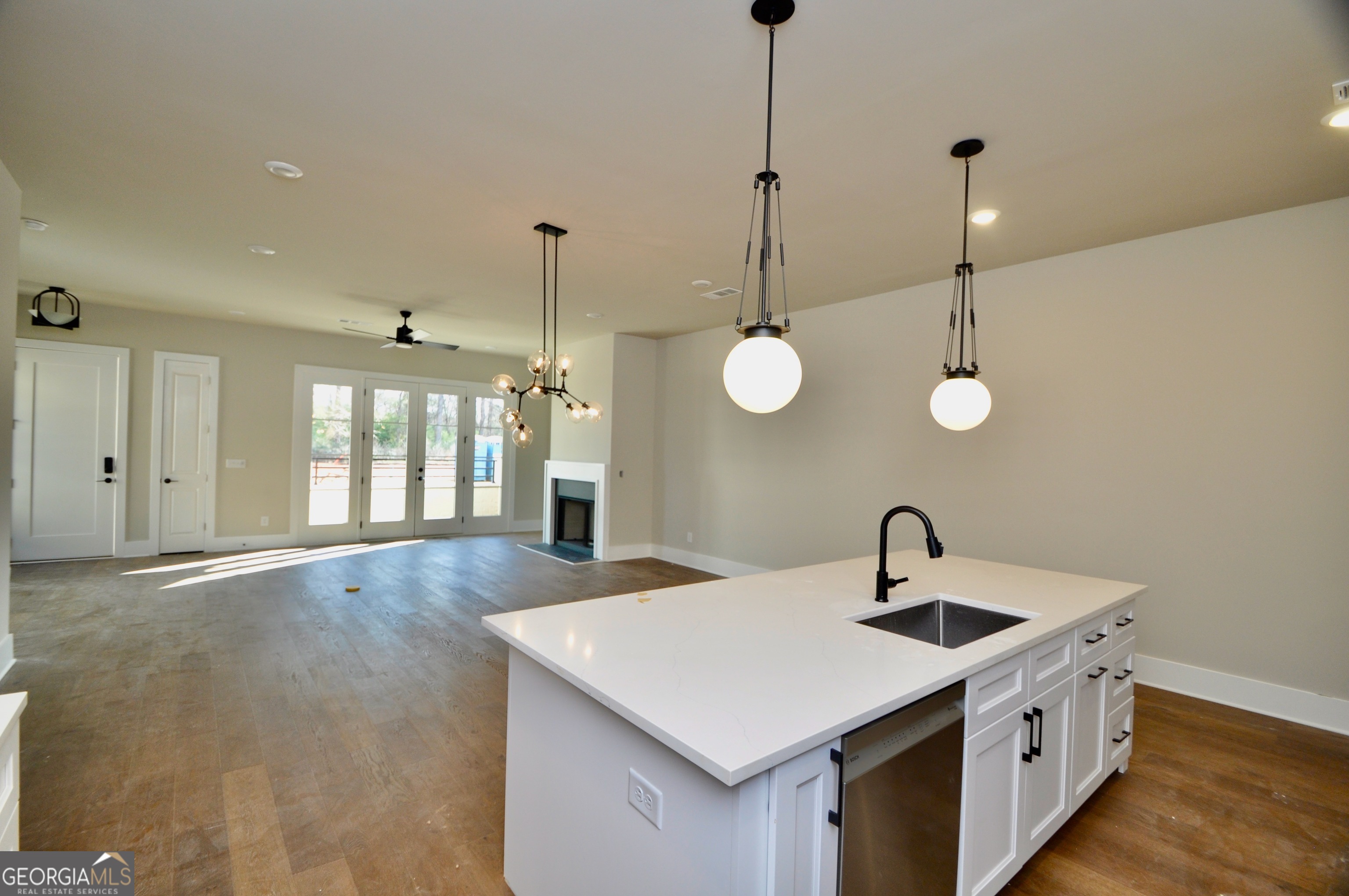 1121 Watson Lane # E2 Property Photo 12