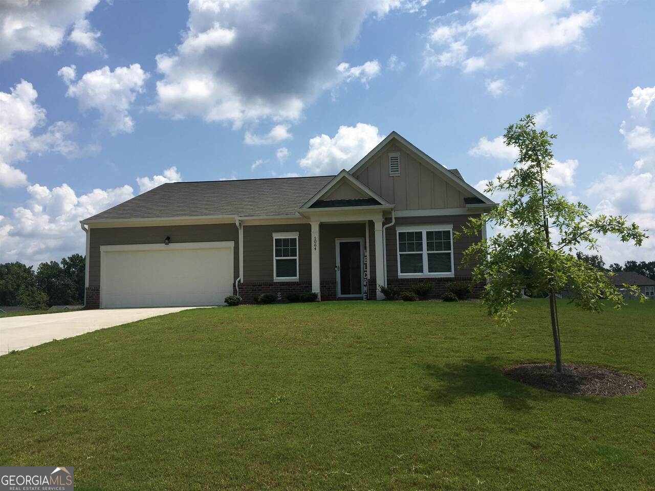 1064 Coldwater Drive Property Photo 1