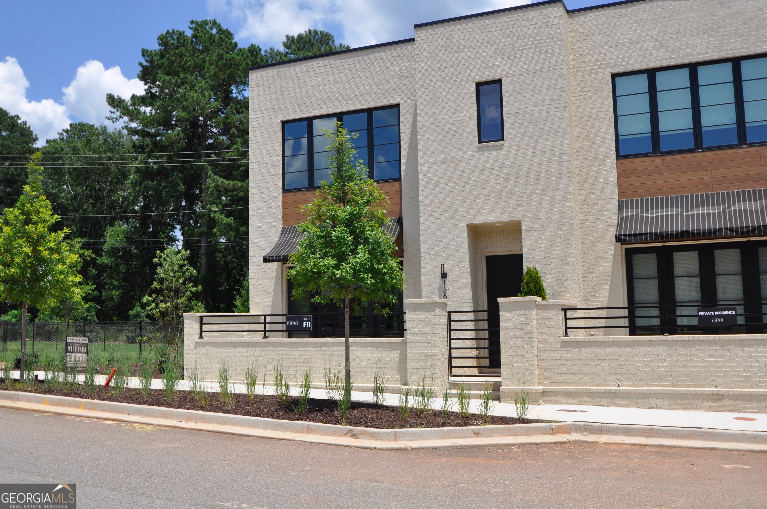 1360 Watson Lane # F11 Property Photo 1
