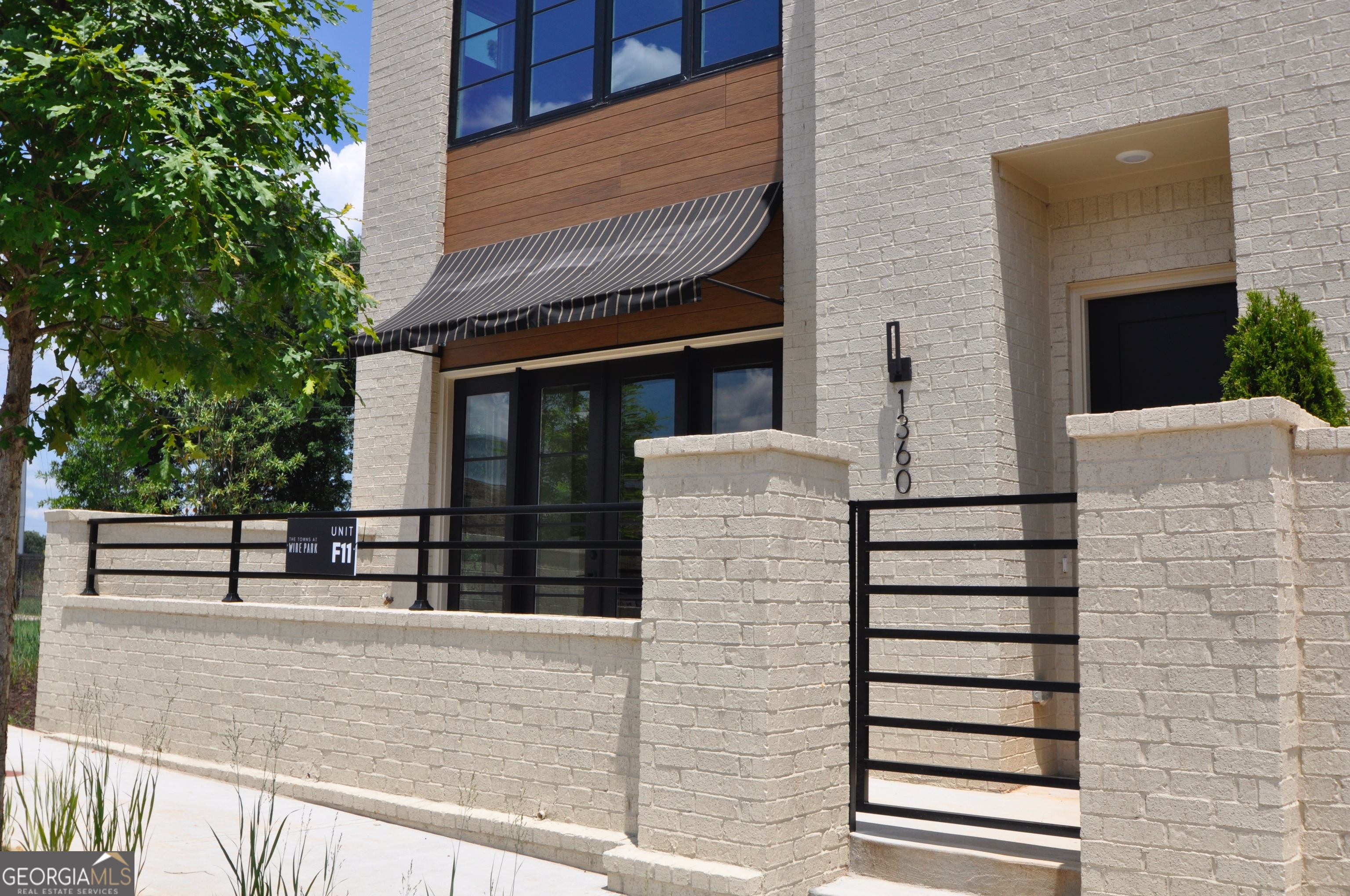 1360 Watson Lane # F11 Property Photo 2
