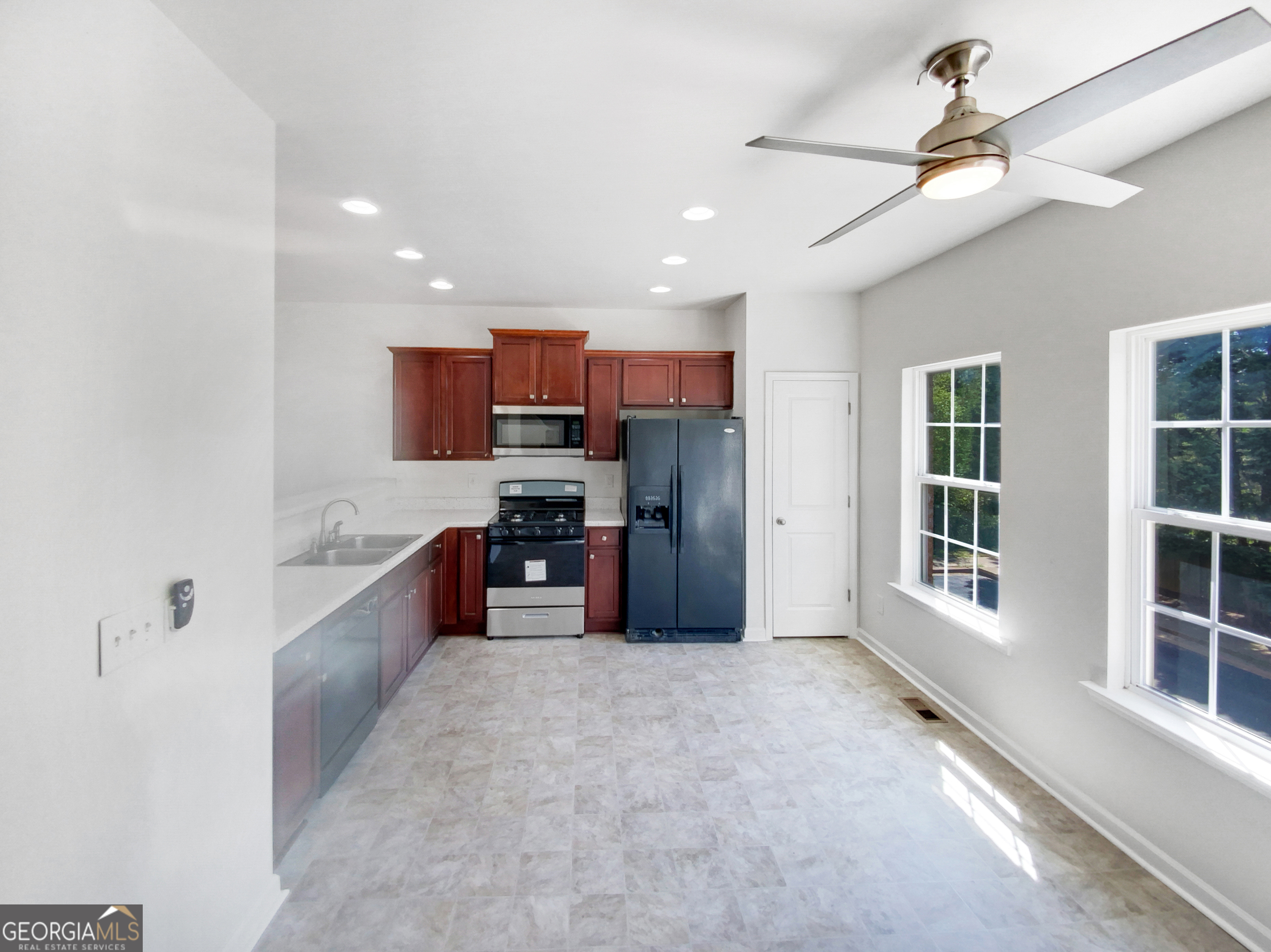 1686 Cortona Court Property Photo 2