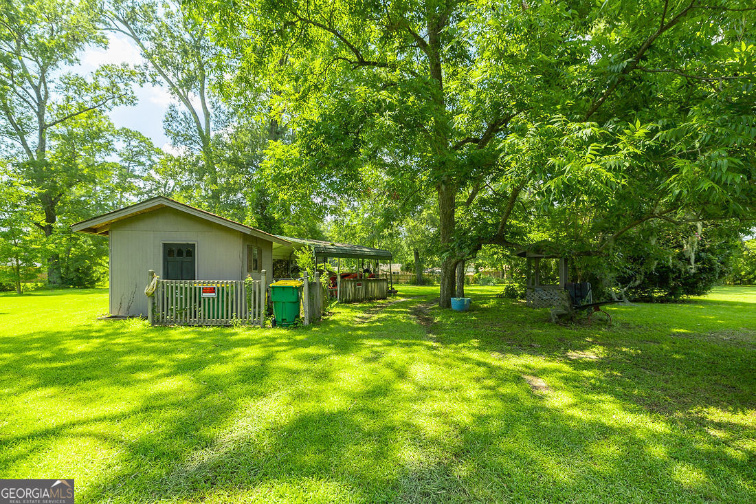 205 S Sheftall Street Property Photo 8