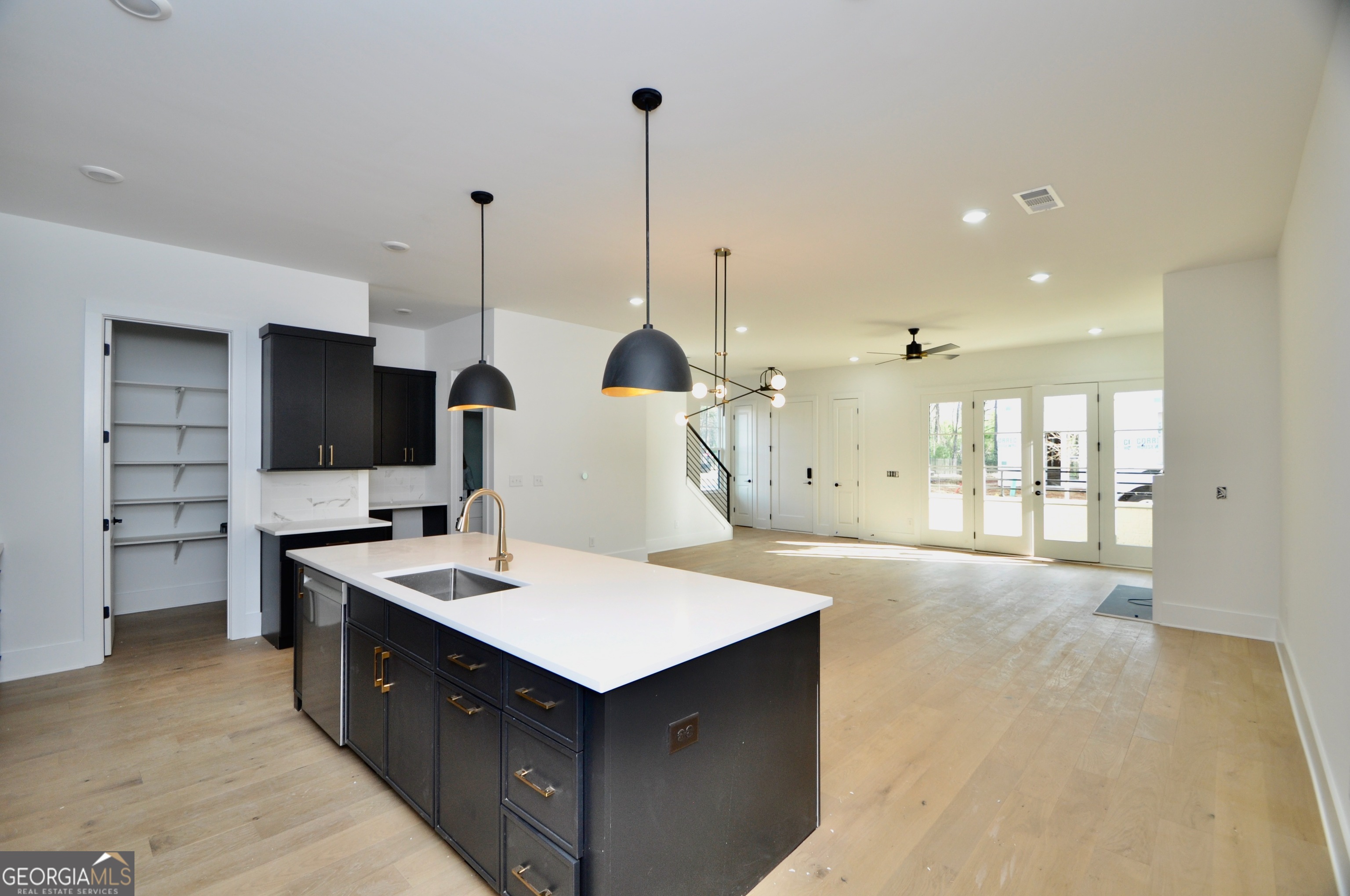 1171 Watson Lane # E4 Property Photo 8