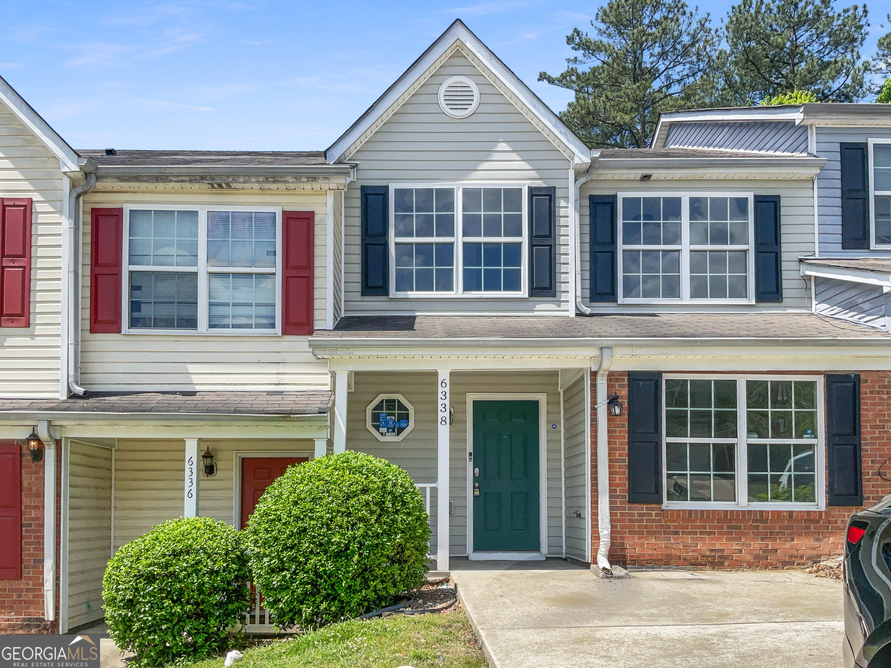 6338 Hickory Lane Circle Property Photo 1