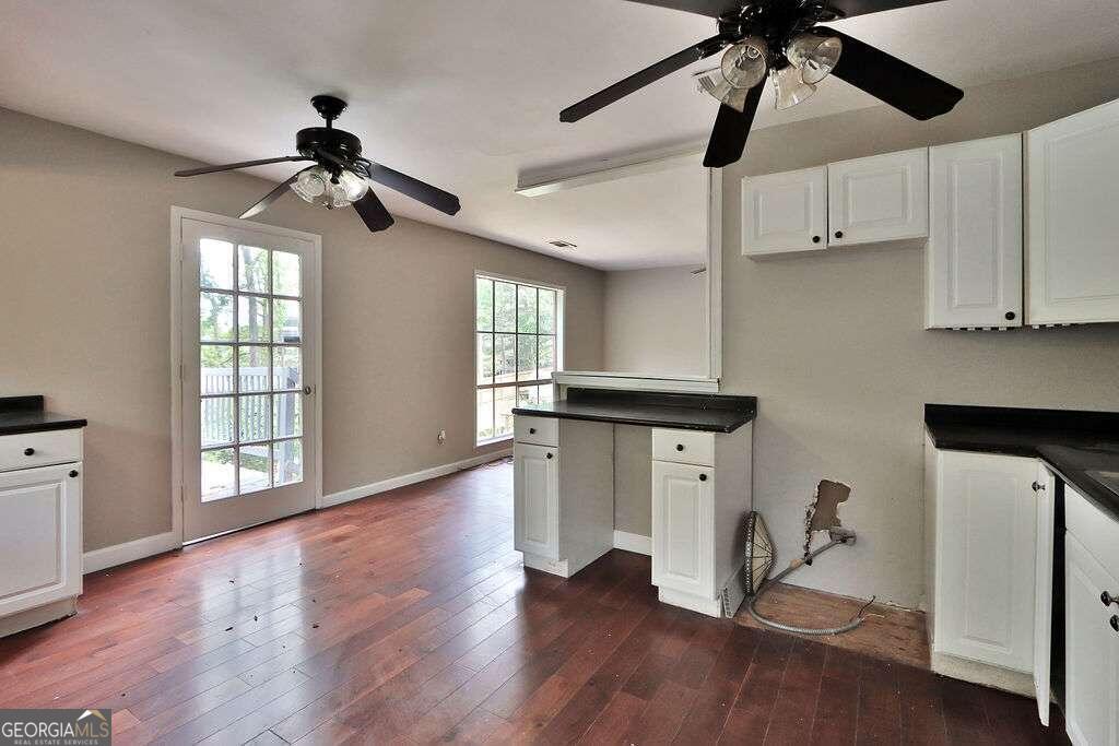 2341 Brenda Drive Se Property Photo 10