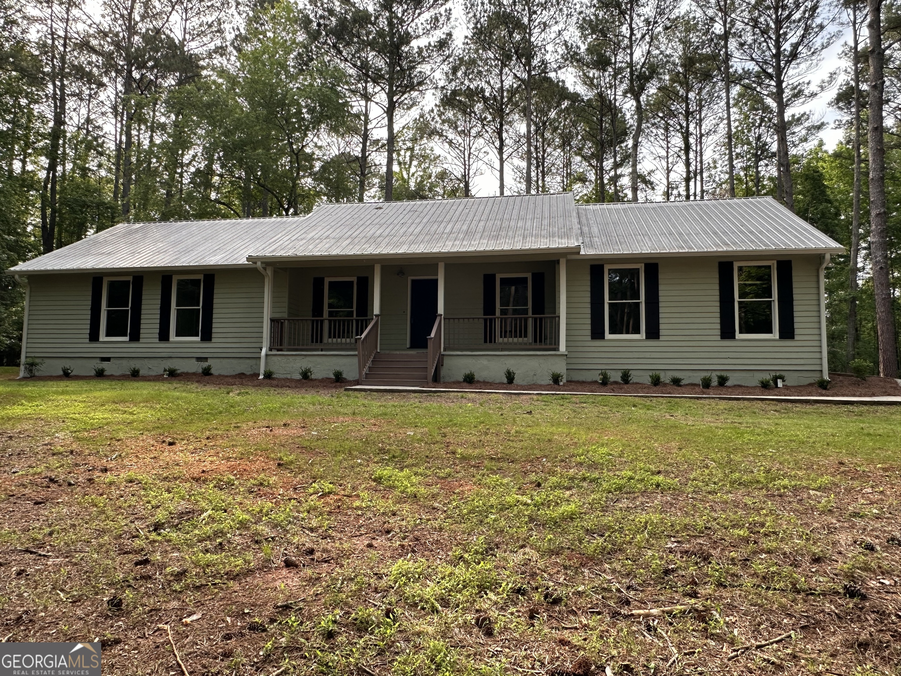 325 Lake Coweta Trail Property Photo 2
