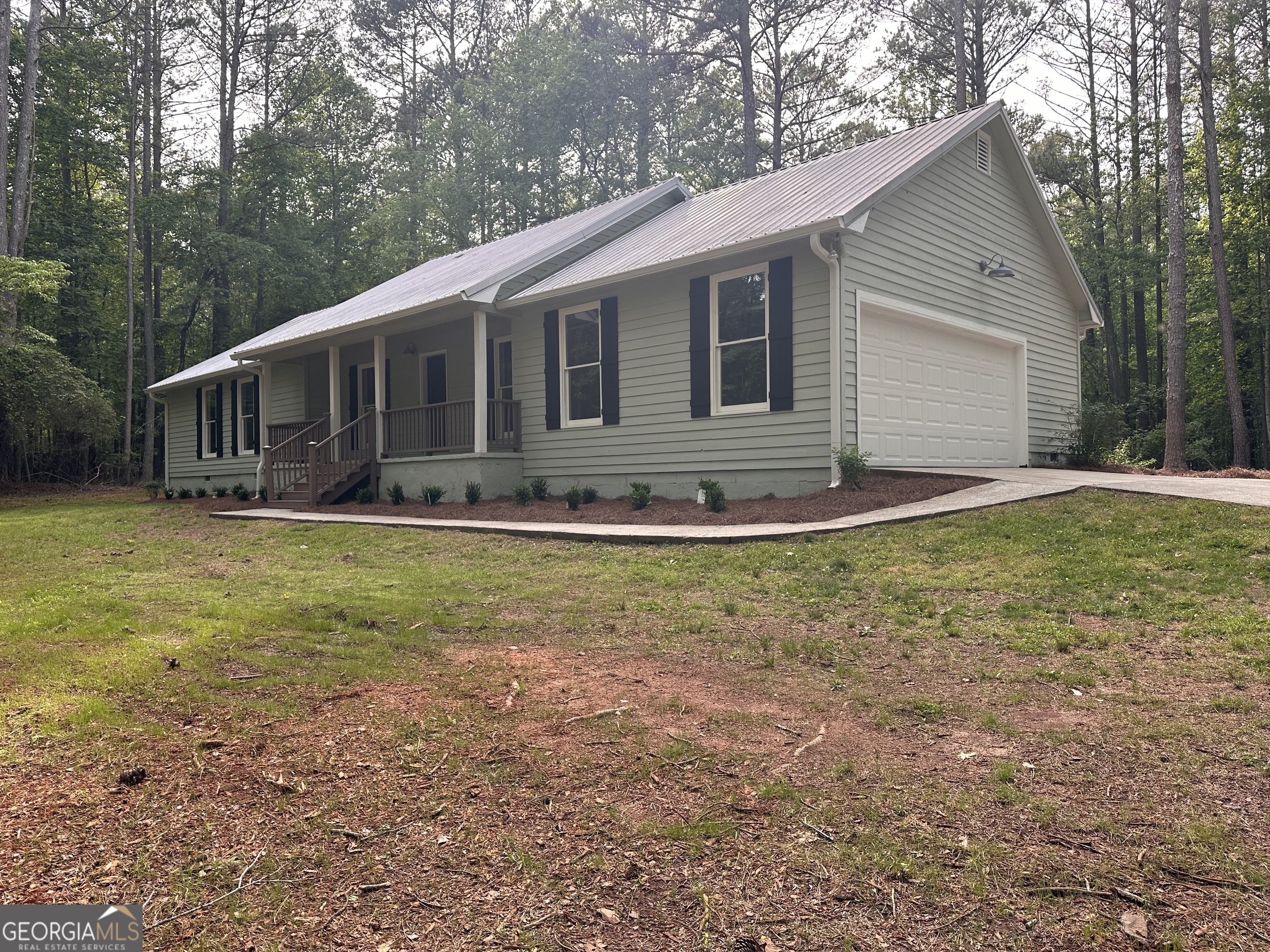 325 Lake Coweta Trail Property Photo 3