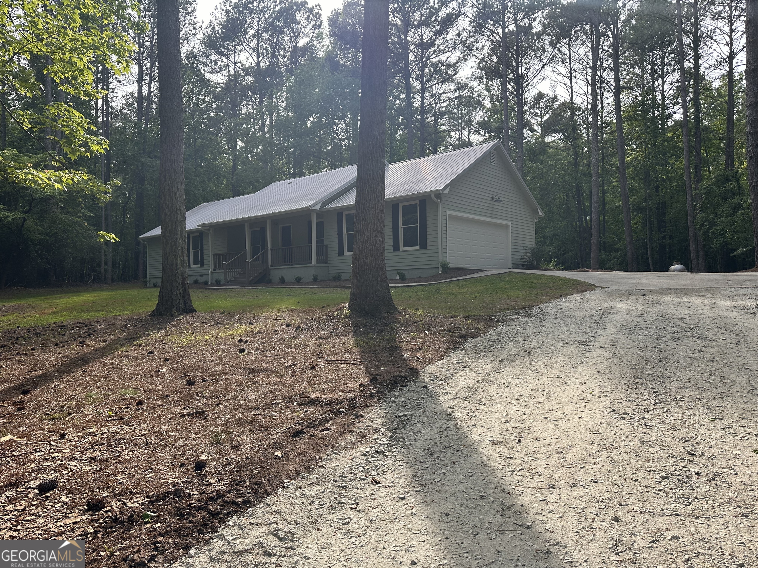 325 Lake Coweta Trail Property Photo 4