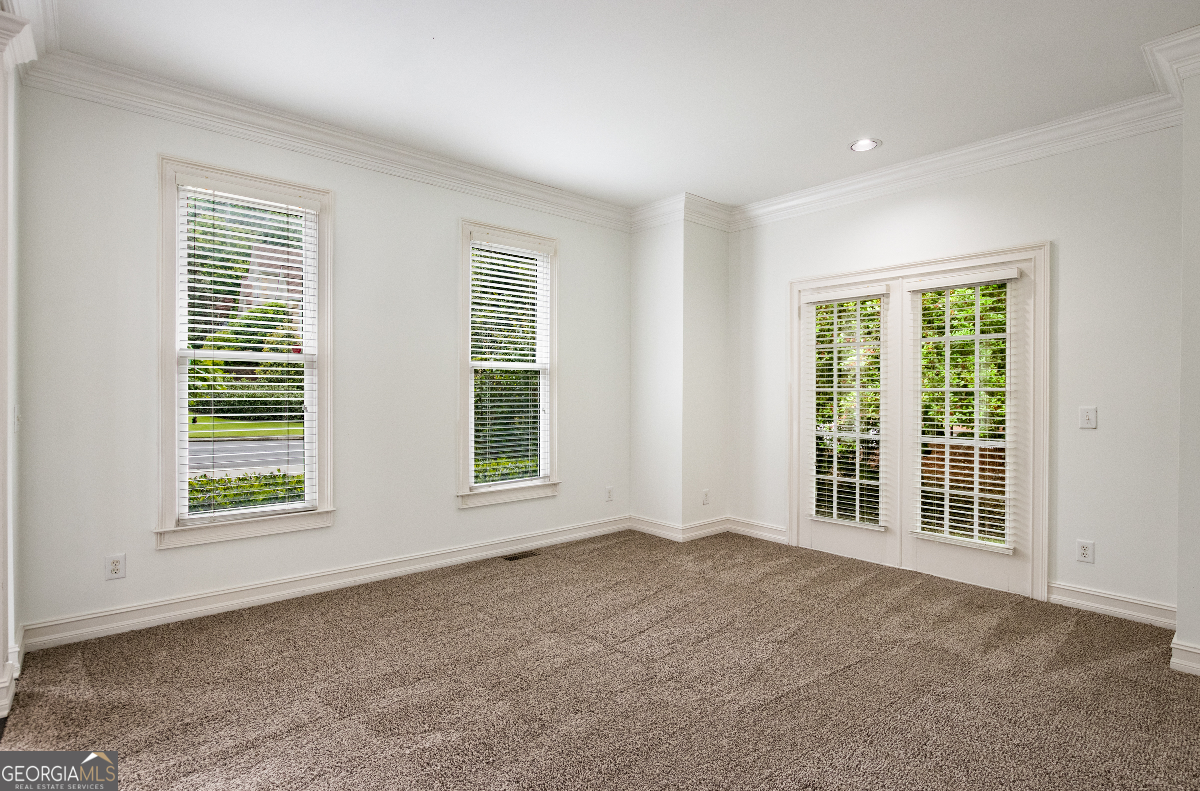900 Sundew Drive Property Photo 10