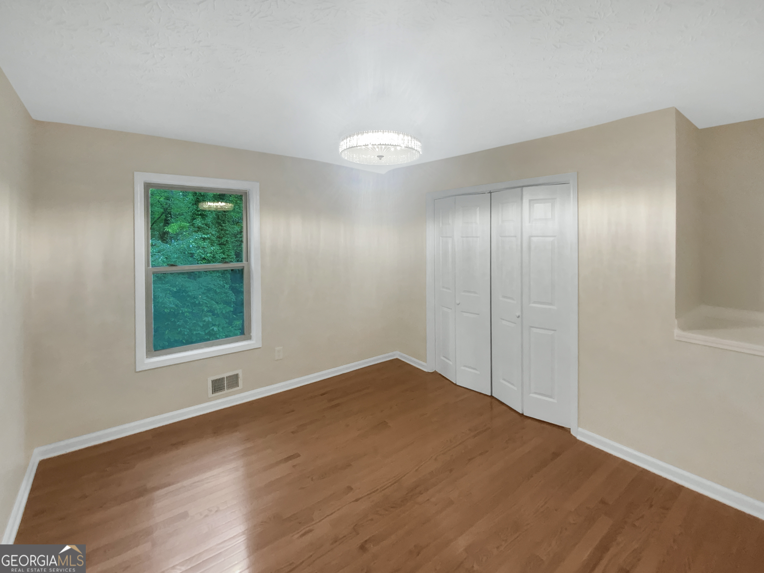 2864 Sudbury Court Property Photo 15