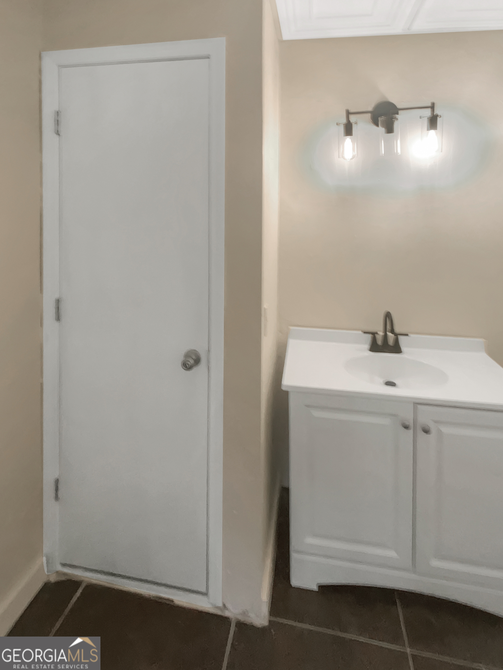 2864 Sudbury Court Property Photo 24