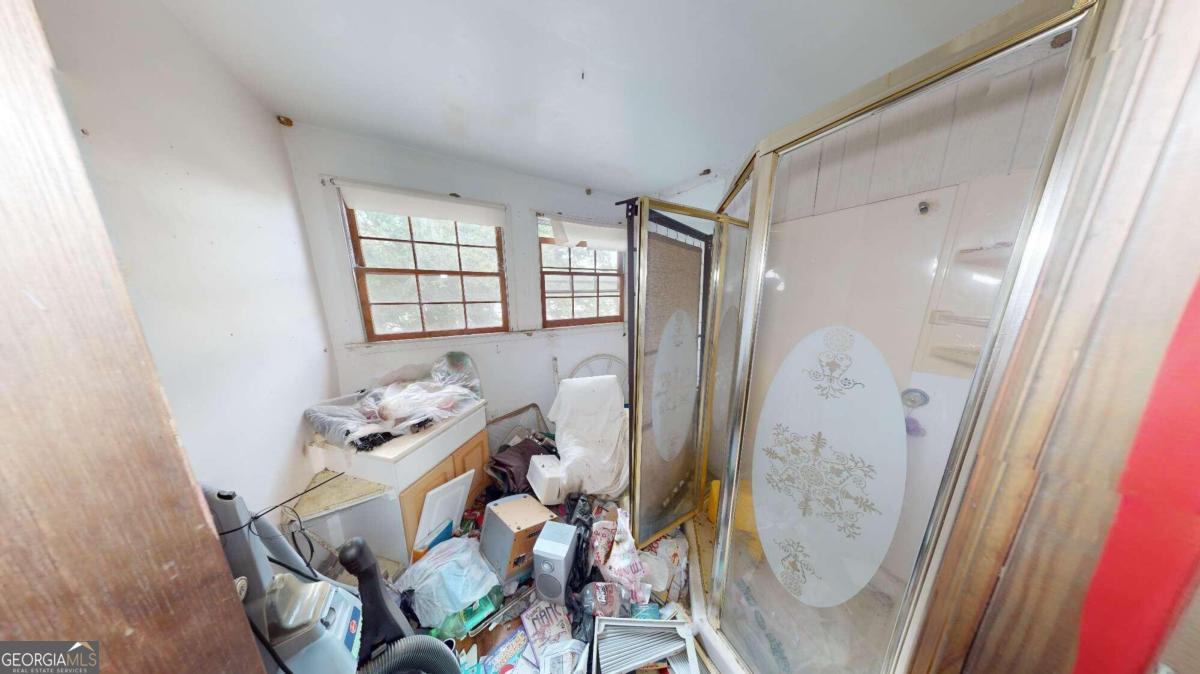 688 Main Street Property Photo 26