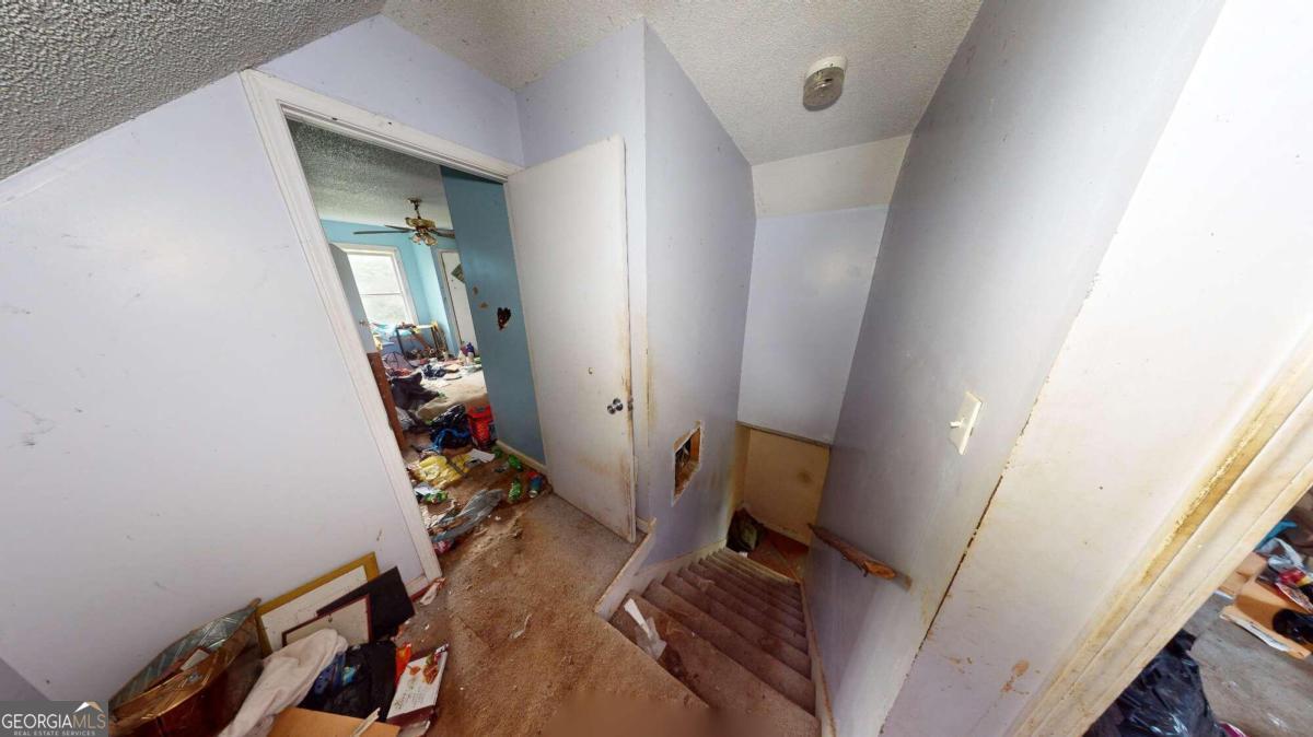 688 Main Street Property Photo 29