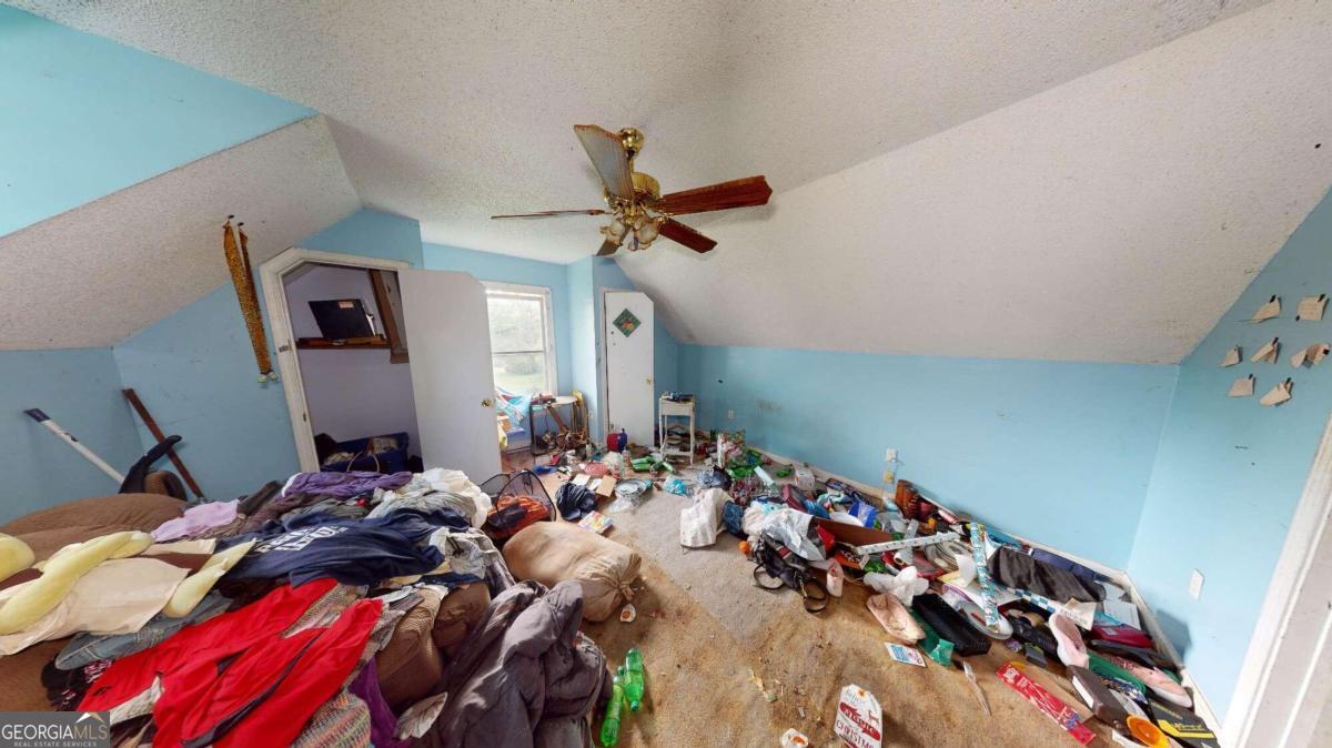688 Main Street Property Photo 30