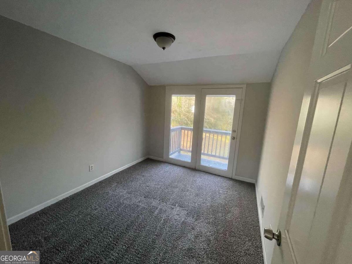 2105 Honeybee Creek Drive Property Photo 9