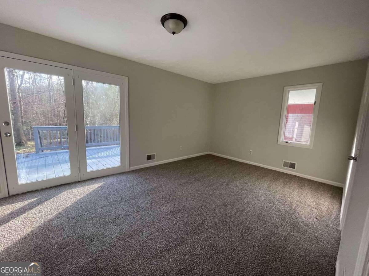2105 Honeybee Creek Drive Property Photo 10